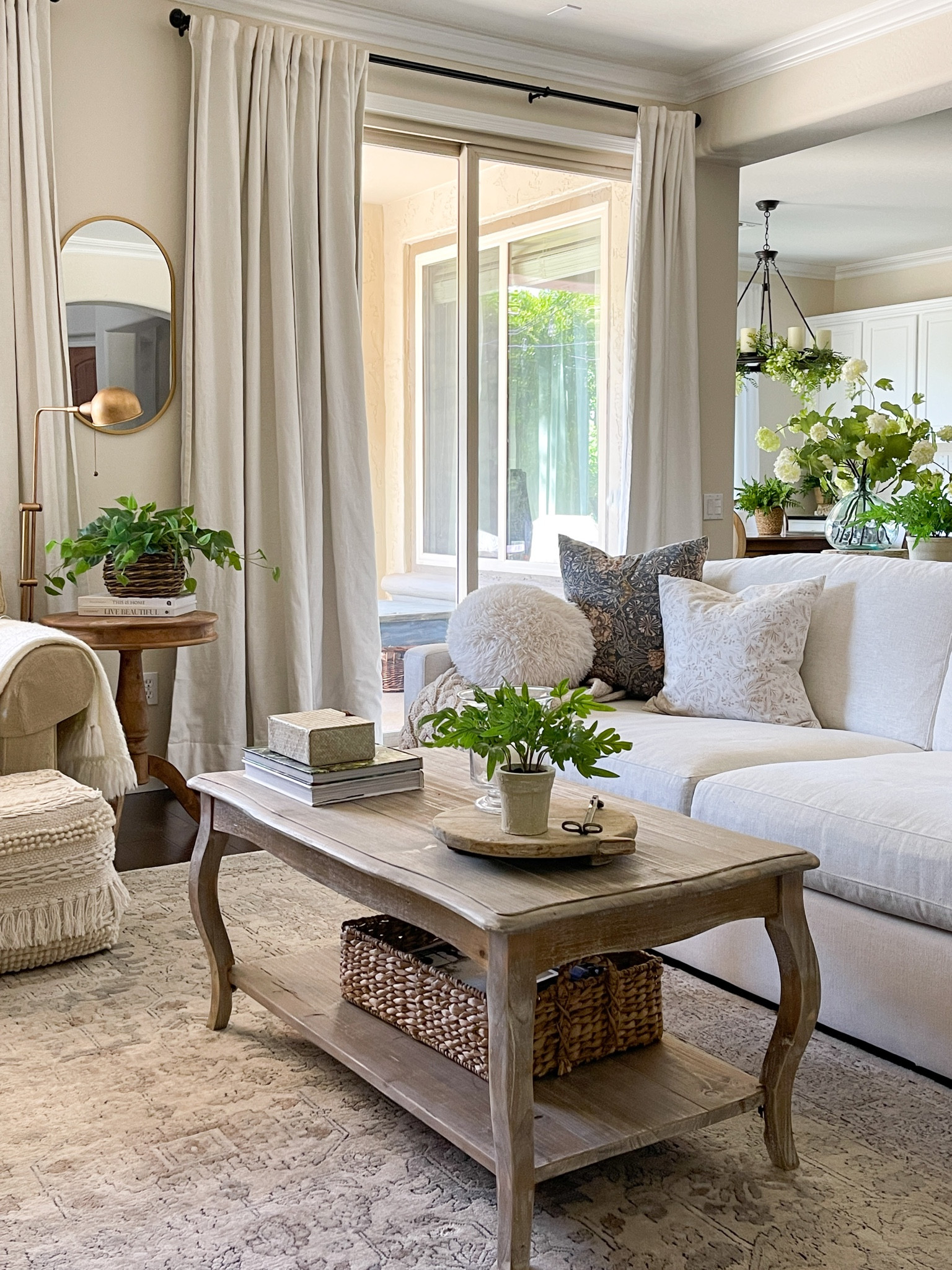 Closeout sale on my coffee table!

*Note: I bought the floor task lamp in rust, but used Rub N Buff Antique Gold on it. 

Sale, neutral living room, neutral style, neutral decor, whites, woods and greenery, traditional style, French country style, spring pillows, neutral pillows, spring decor, Wayfair, Pottery Barn, Arhaus, Target spring decor

#LTKsalealert #LTKSeasonal #LTKhome