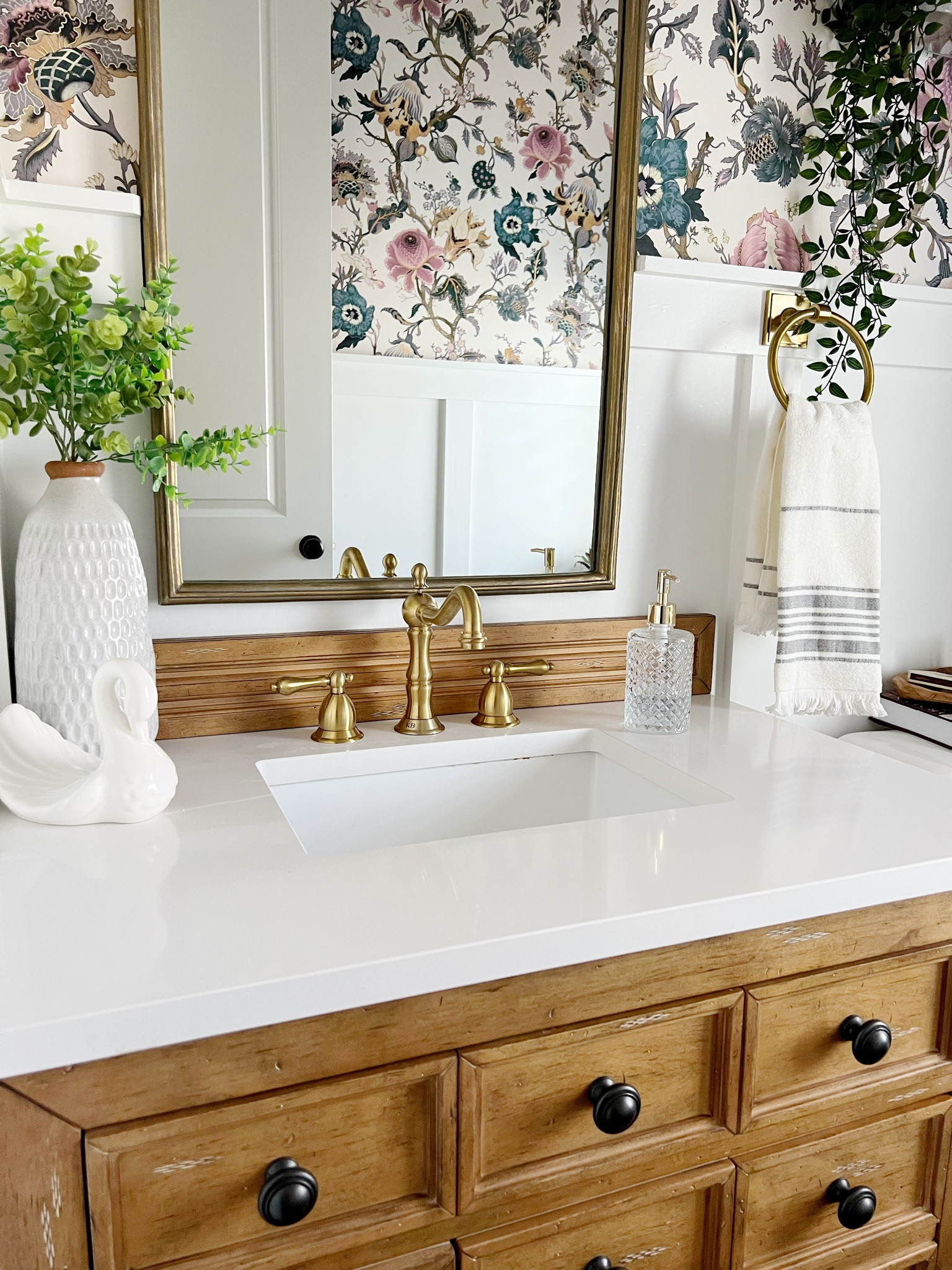 Powder room decor 

#LTKhome