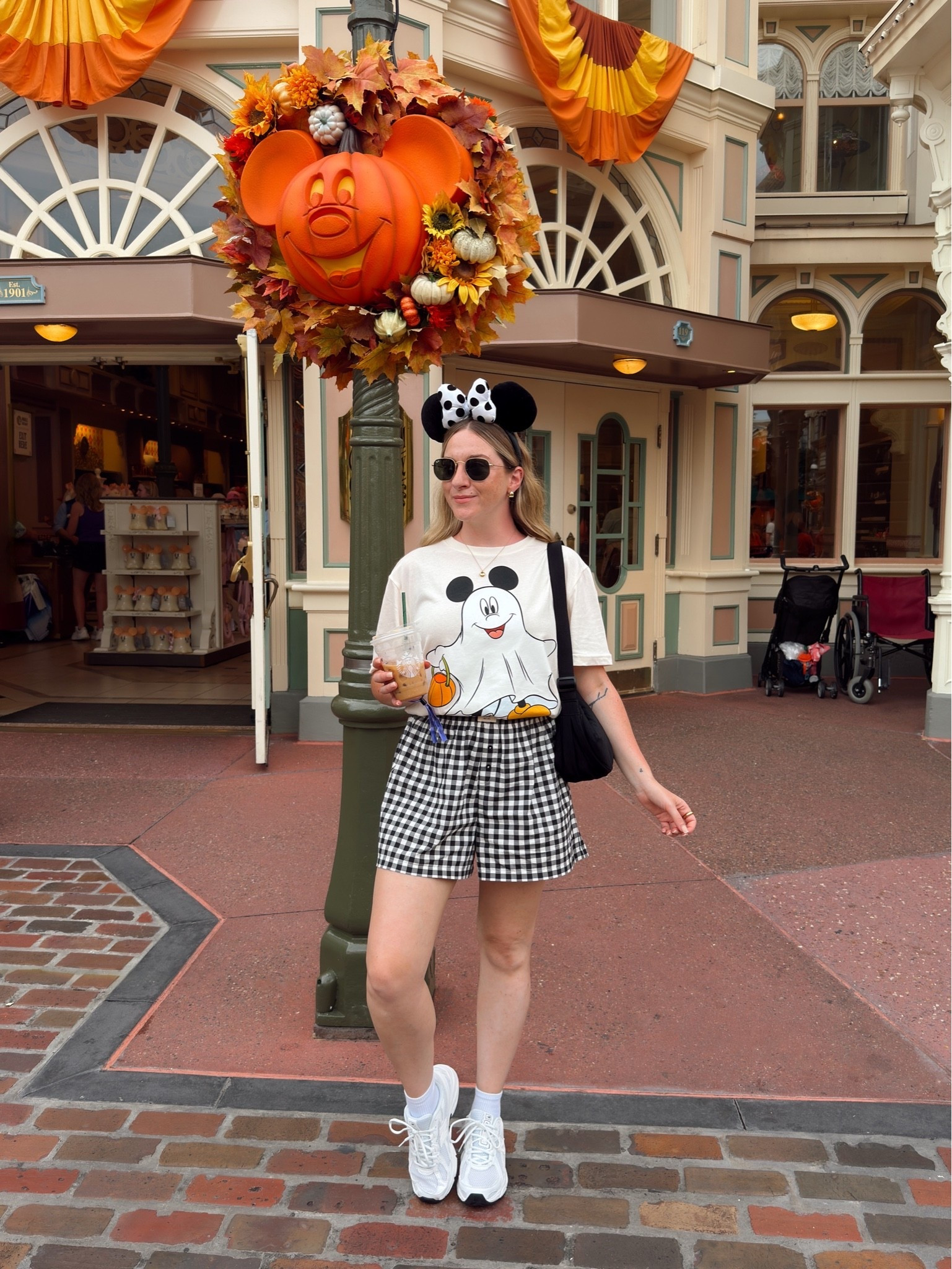 Disney outfit of the day

#LTKautumn #LTKsummer #LTKtravel