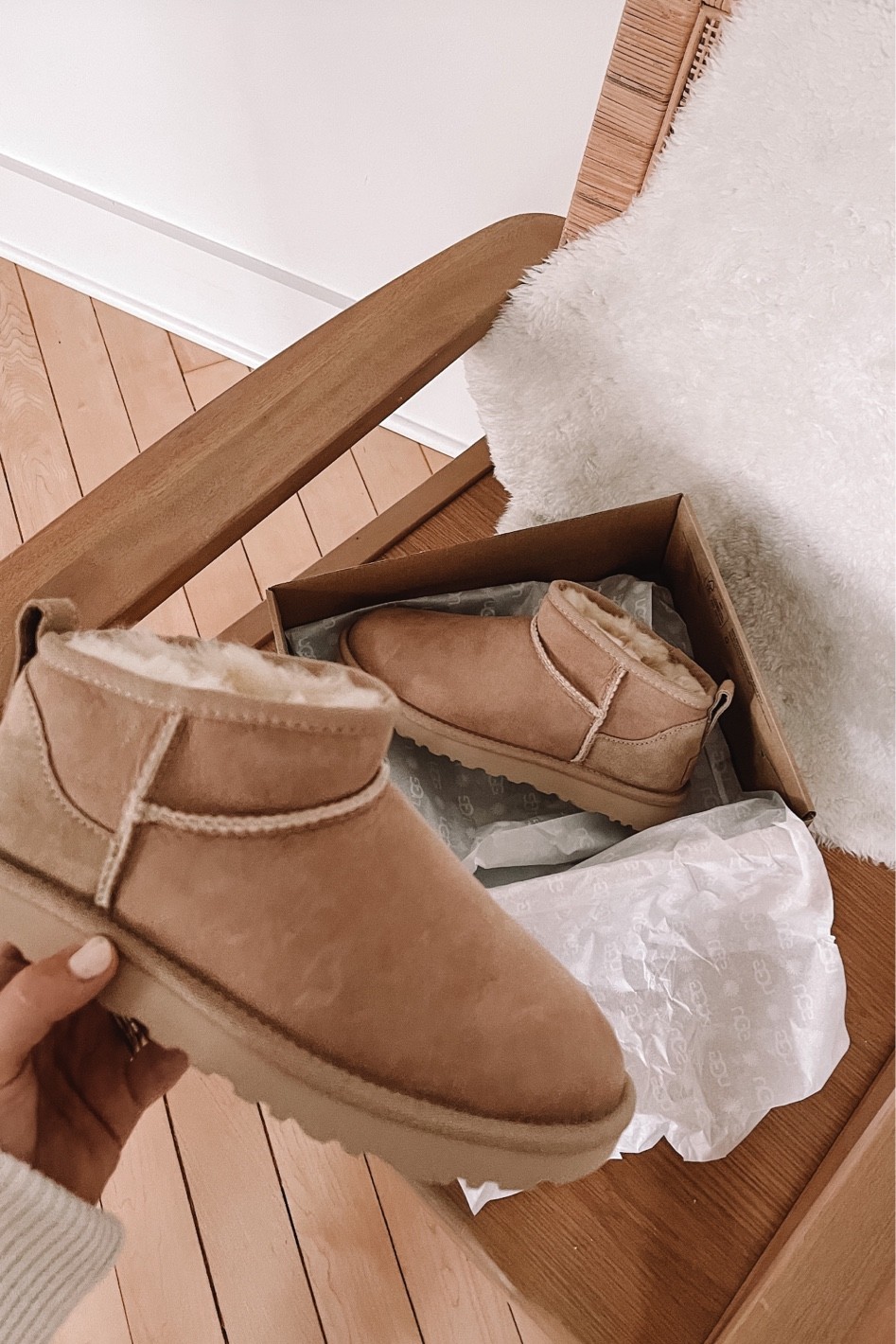 Ugg ultra minis 

#LTKunder100 #LTKshoecrush #LTKSeasonal