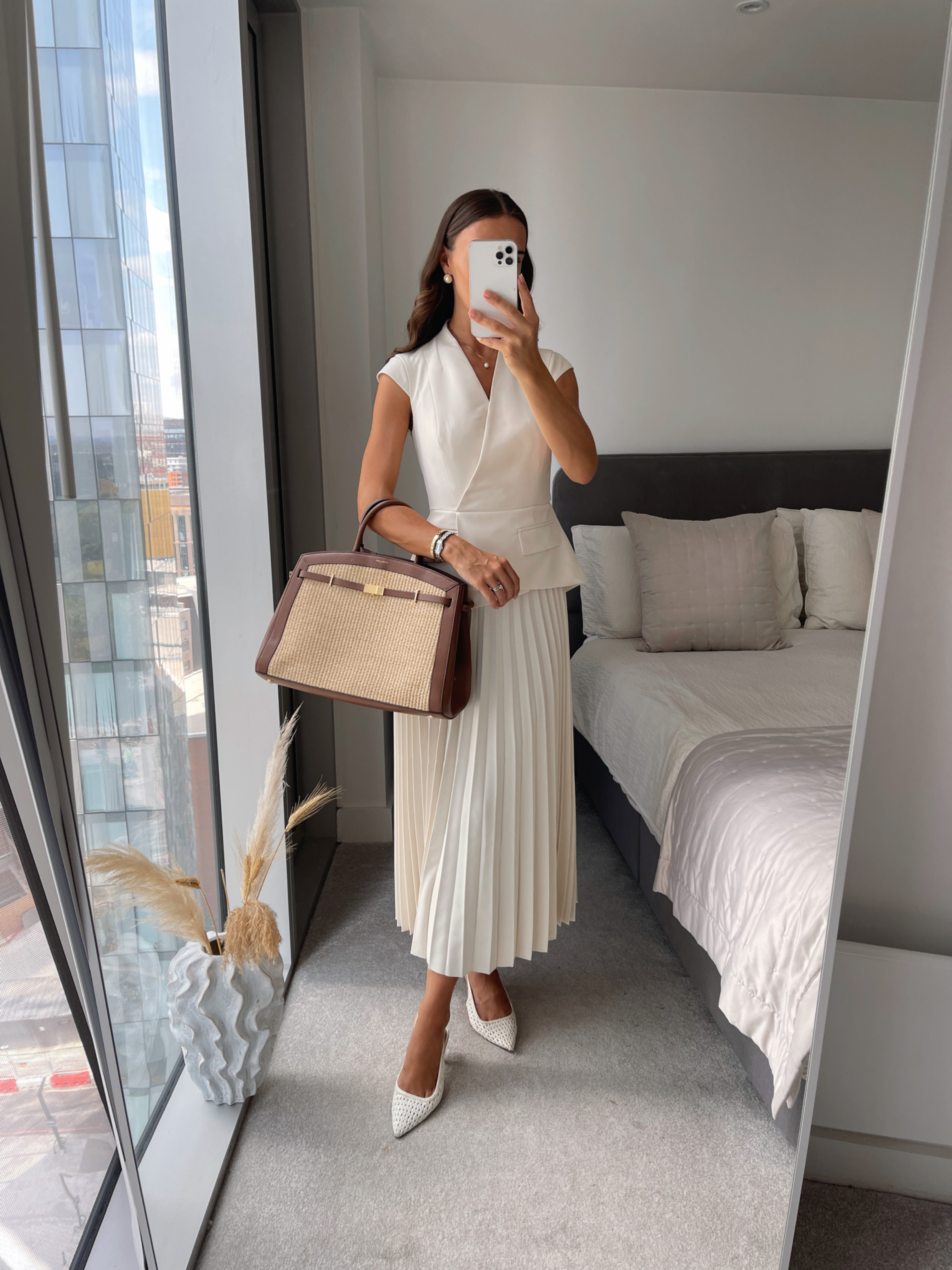 the perfect summer workwear dress 🫶🏼 use my code ‘KMEM15’ for 15% off ✨

#LTKsummer #LTKstyletip #LTKworkwear