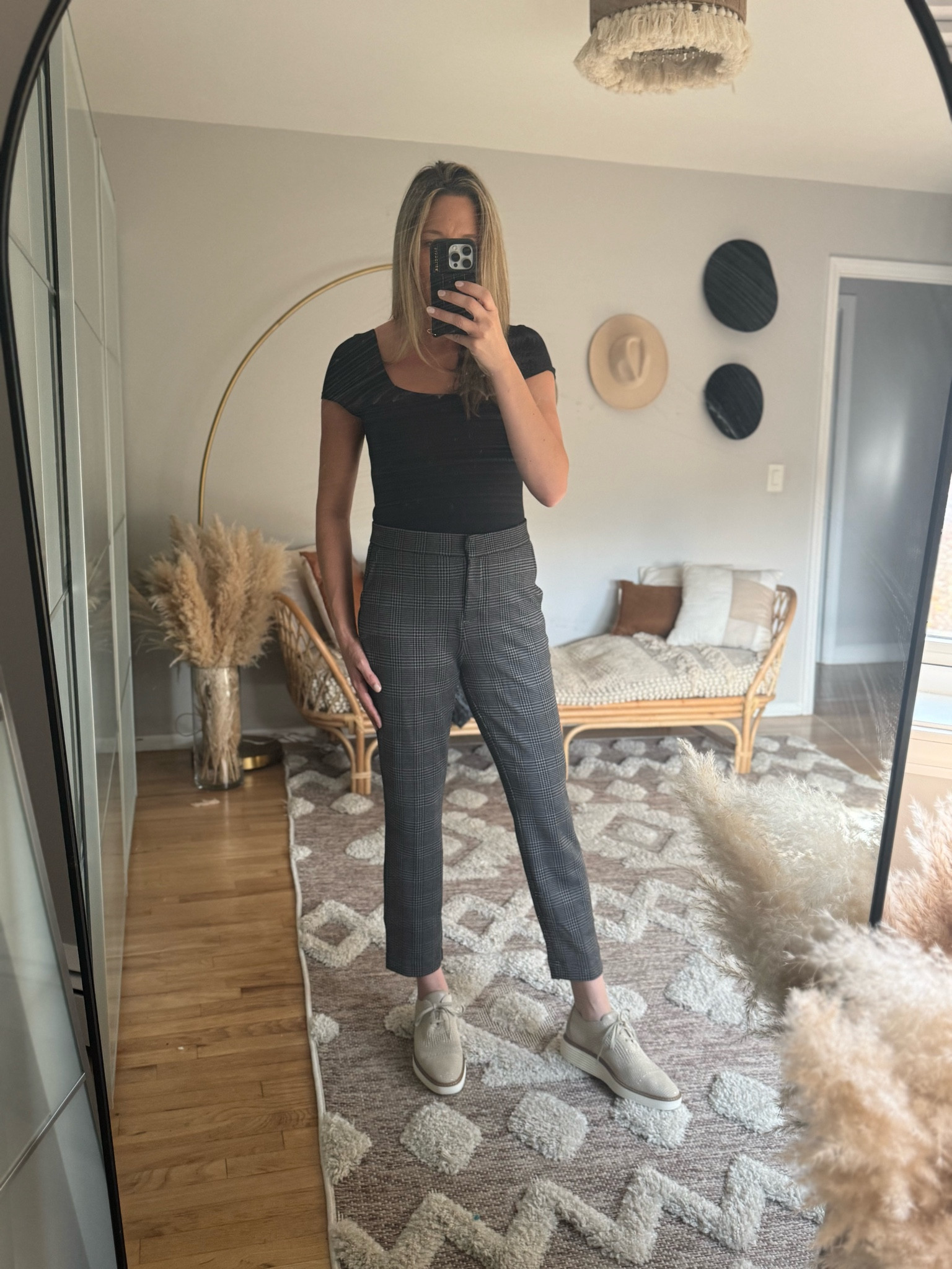 When you know you’re in your mid-30s because your ‘shopping spree’ is at Costco 😅 Scored these Banana Republic pants for a steal, and honestly, they might be my new work uniform! Who knew Costco was the plug for business casual?! #CostcoFinds #BananaRepublic #BusinessCasual #OOTD #Adulting #Mid30sLife #WorkWear #CostcoFashion #AffordableStyle 

#LTKFamily #LTKOver40 #LTKStyleTip