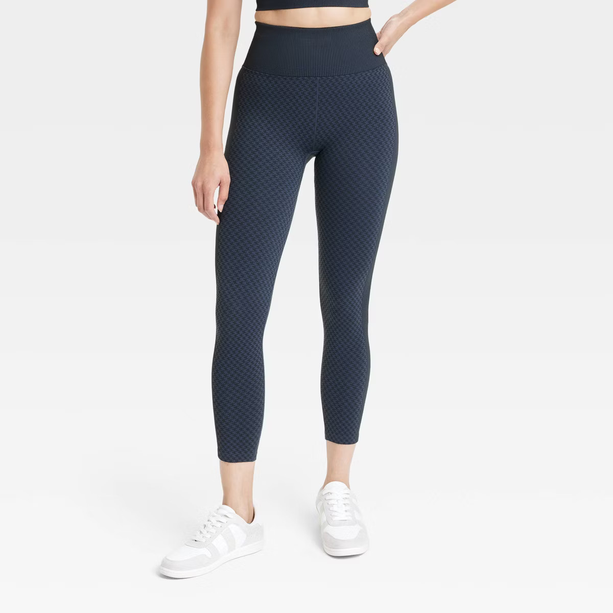 Women's Seamless High-Rise Houndstooth Jacquard 7/8 Leggings - All In Motion™ | Target