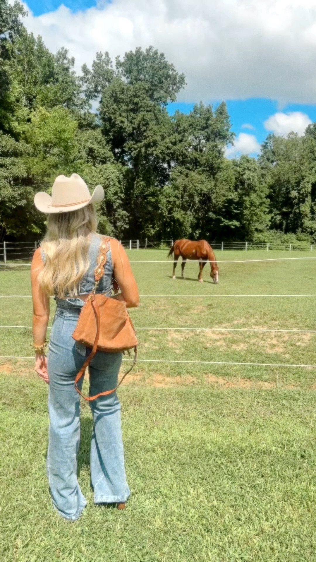 fall outfit inspiration 🧺🐴🌾✨ kerstynsave30 for 30% off this denim jumpsuit size XS 

#LTKStyleTip #LTKSeasonal #LTKxVICI