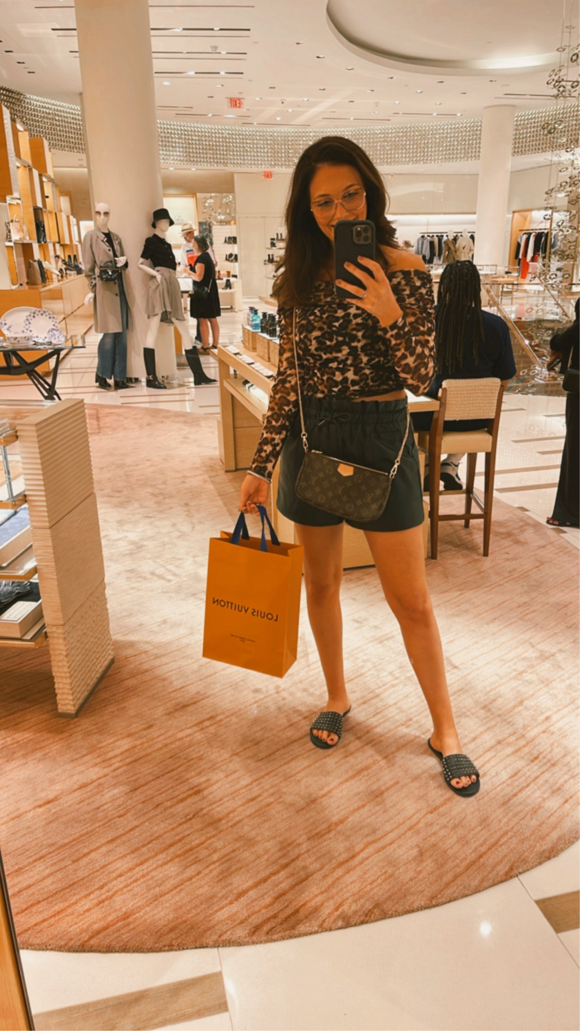 Vegas Night One 

#LTKFindsUnder100 #LTKItBag #LTKStyleTip