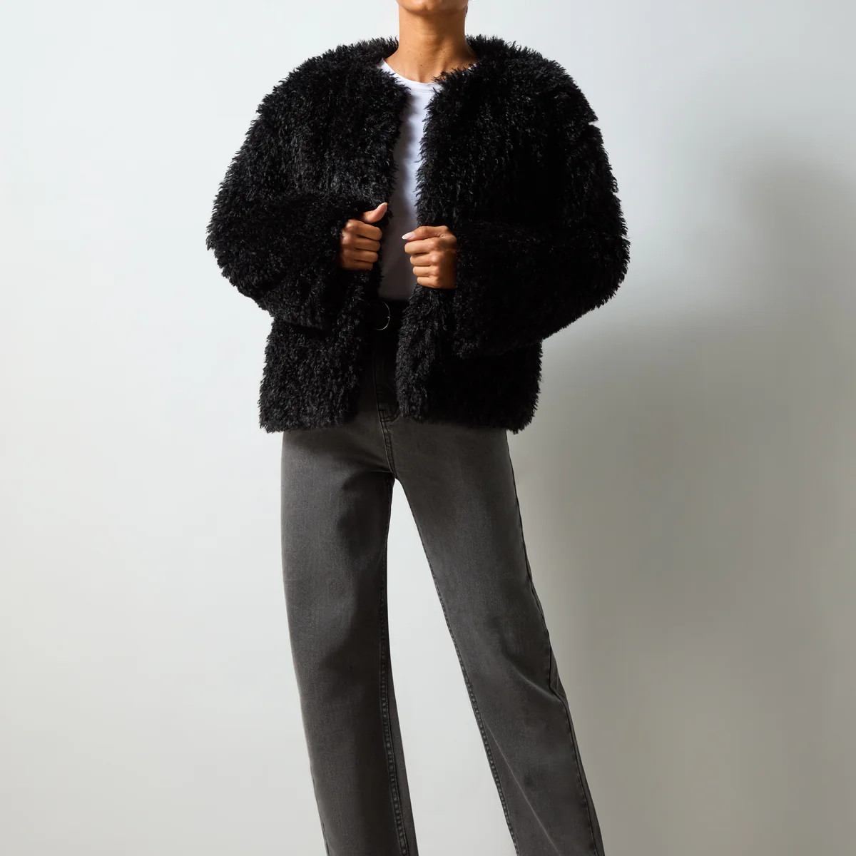 Issy Black Faux Fur Jacket | Ro&Zo