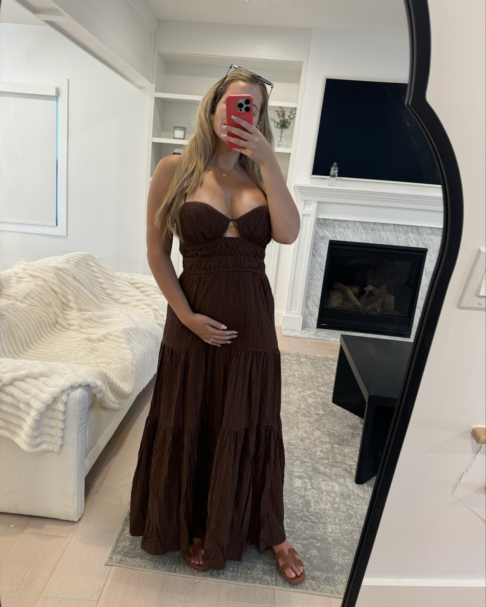 The prettiest brown color for fall! I’m in a size S 

#LTKSeasonal #LTKStyleTip