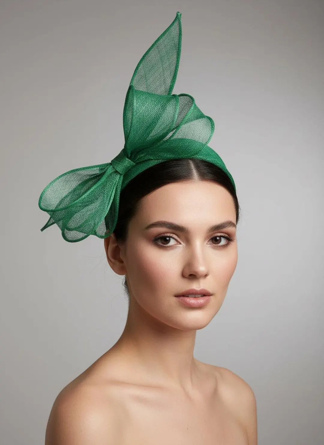 Emerald Green Statement Bow | Kentucky Derby | Royal Ascot | Wedding Guest | Sinamay - Etsy UK | Etsy (Global)