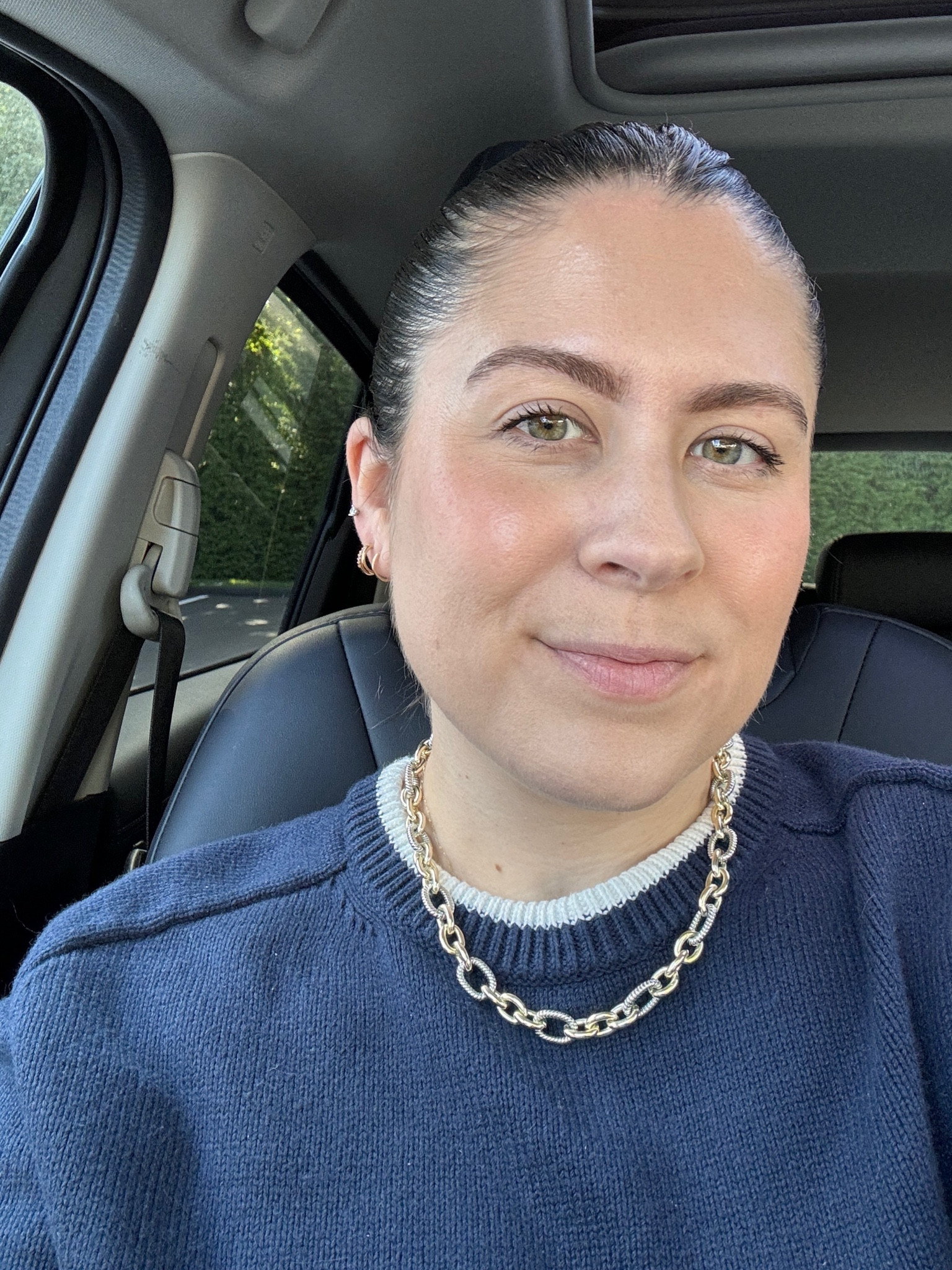 This sweater is AMAZING. So soft, so transitional, and perfect for Zoom calls  

#LTKSeasonal #LTKFindsUnder100 #LTKMidsize