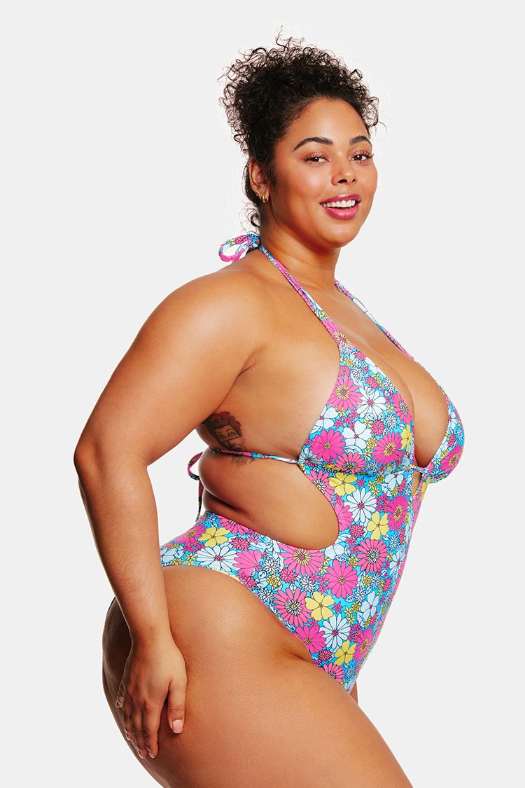 Point Dume Daisy Plunging Halter Tie-Back Plus Size Monokini Swimsuit | Cupshe