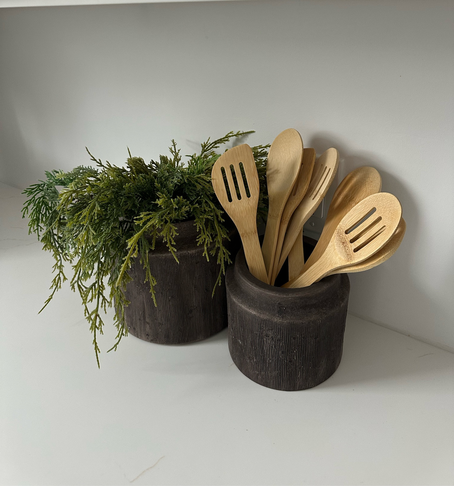 Outdoor planters turned into wooden spoons holder for the kitchen ✨