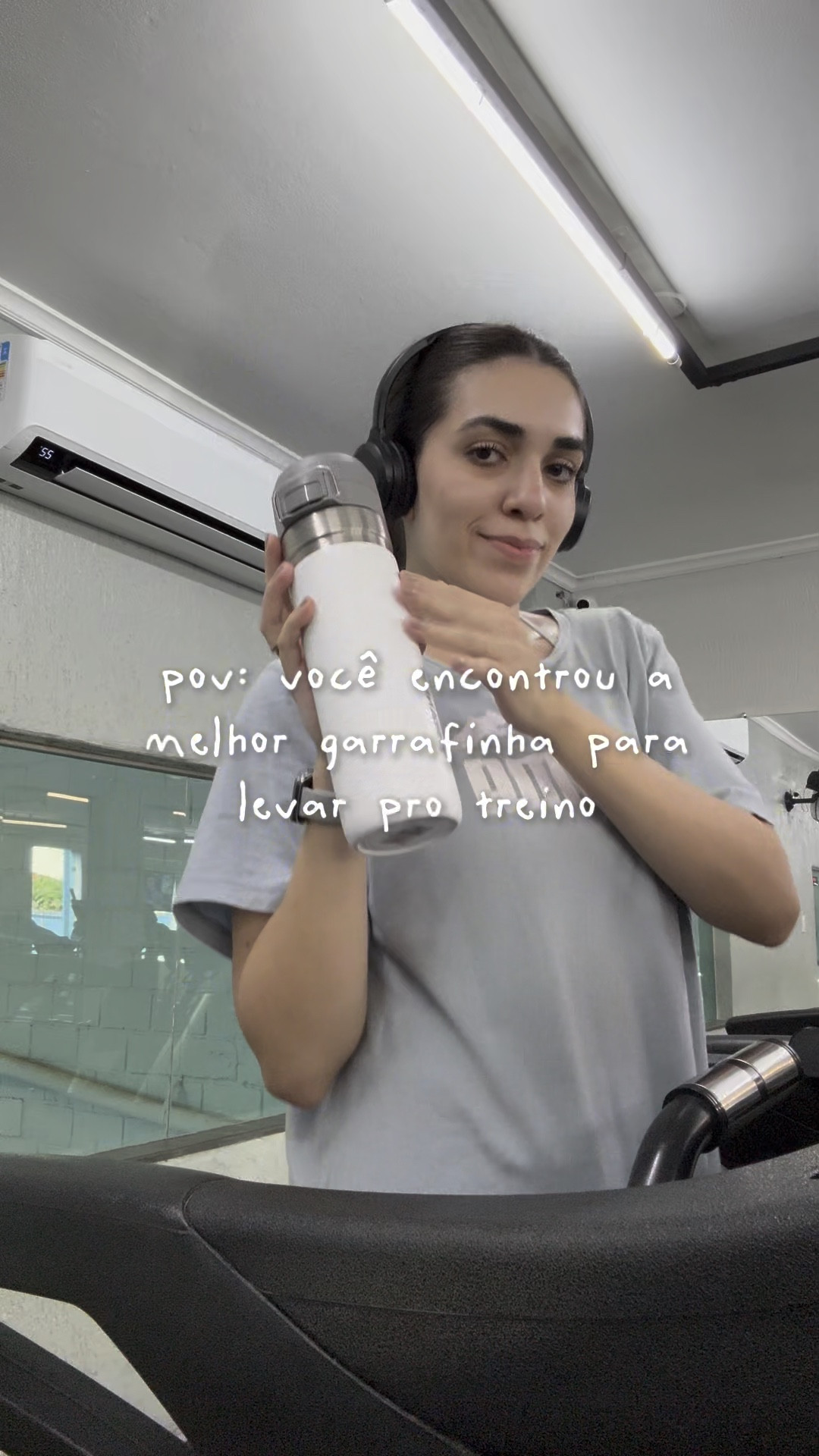 eu estou simplesmente apaixonada por essa garrafa amigasss! 😮‍💨✨ além de ter 700ml, ela mantém a água geladinha por todo o treino 🥹🤍



#LTKbrasil #LTKfitness