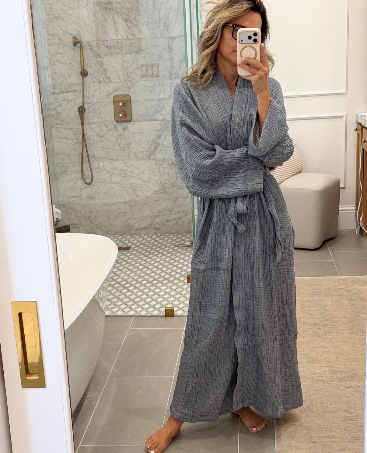 Lightweight and water absorbing double gauze that’s cozy and makes you feel like you’re at a spa!  It’s a lot of fabric to snuggle in!  
DISCOUNT CODE HB25 25% off site 
@theloomia

#LTKgrwm #LTKOver40