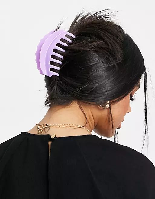 DesignB London scalloped hair claw in bright lilac | ASOS (Global)