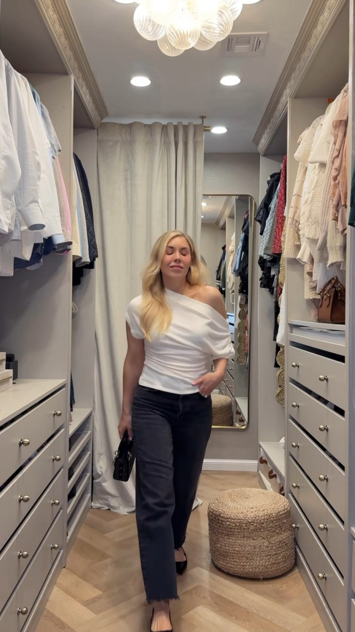 One shoulder top
Date night top
Agolde jeans

#LTKdayinmylife #LTKgrwm #LTKootd