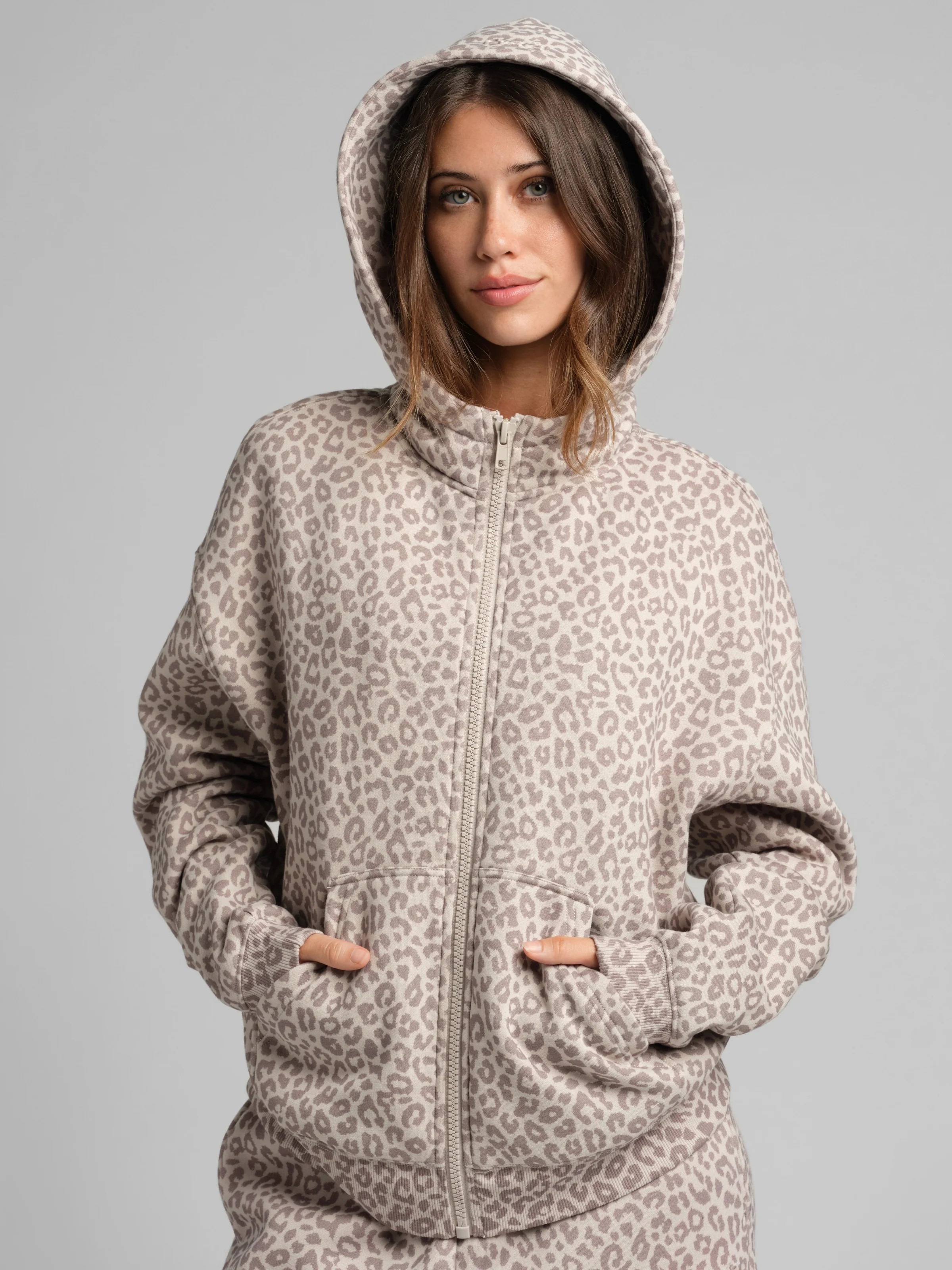 Comfrt Basic Crop Zip Hoodie | Desert Leopard | 2X | Comfrt