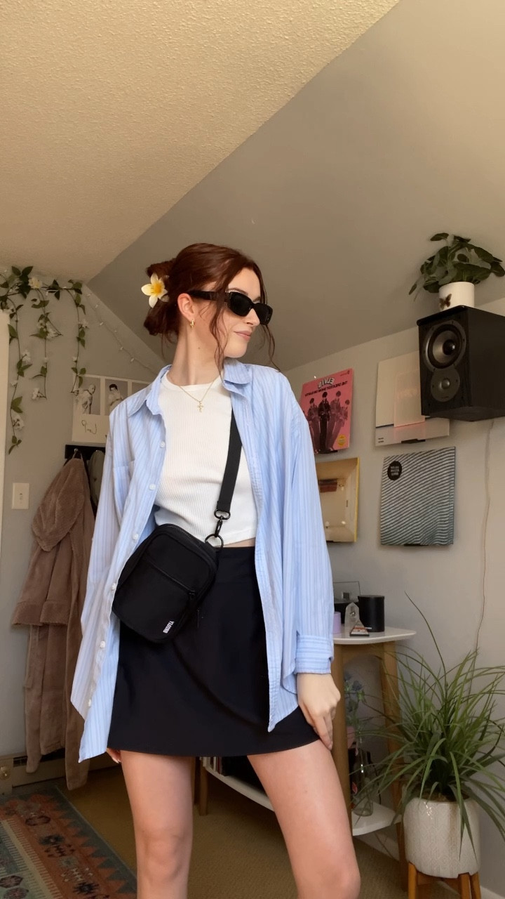 Simple spring outfit 🌷🩵

My bag and jewelry isn’t able to be linked but the bag is a Brixley Bag and all my jewelry is from EVRYJEWLS (code RACHELJS for discount) ✨

#LTKVideo #LTKfindsunder100 #LTKU