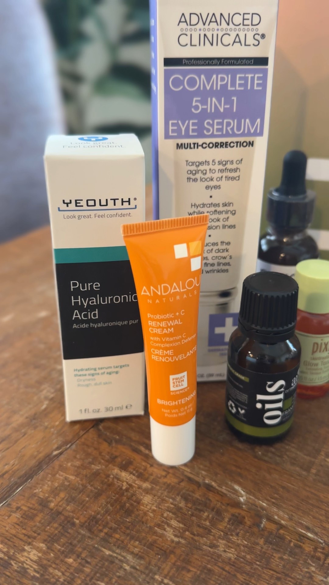 Gift idea! This 12 days of favorites box from iHerb is amazing! I love all of these sample products for yourself or the beauty lover in your life. 

#LTKGiftGuide #LTKBeauty #LTKHoliday