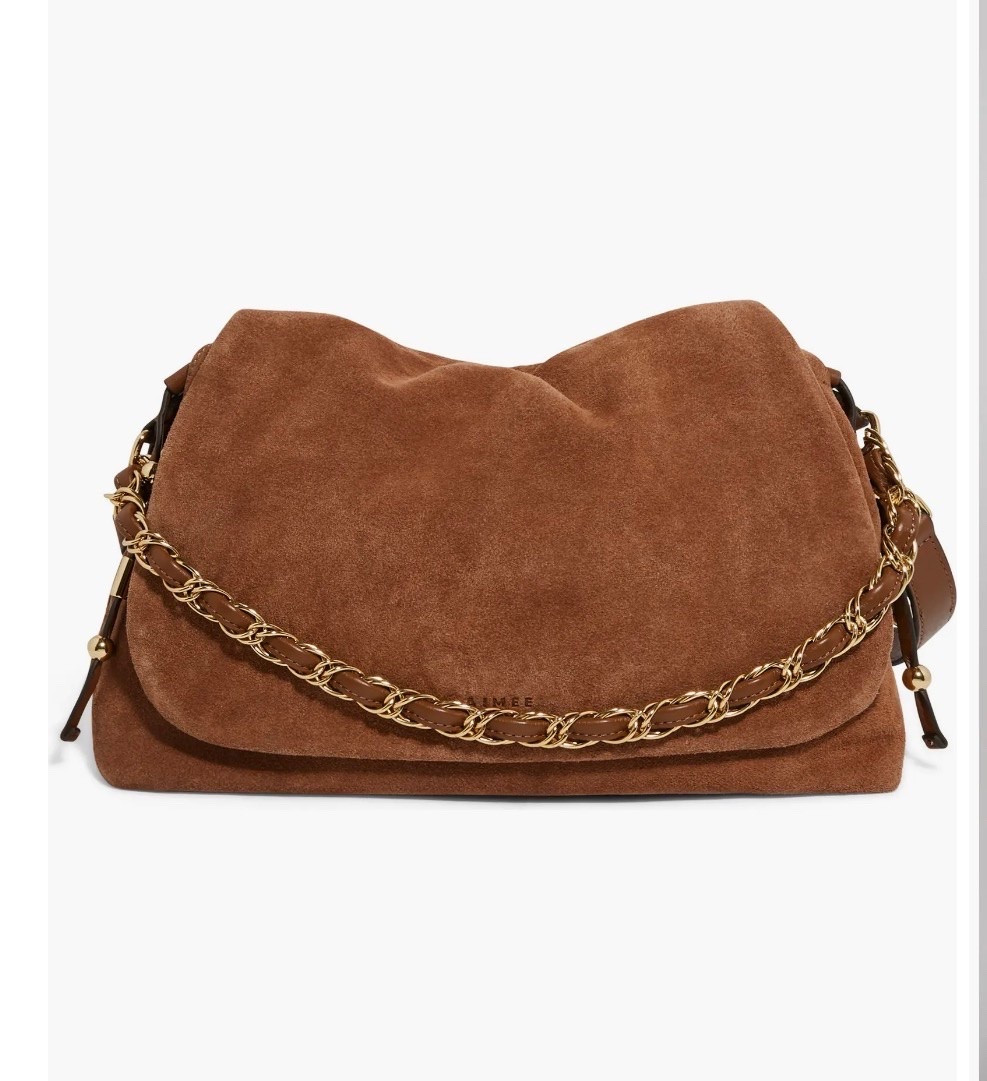 This suede bag is so cute tot fall! Love the chain and it’s on sale

#LTKSaleAlert