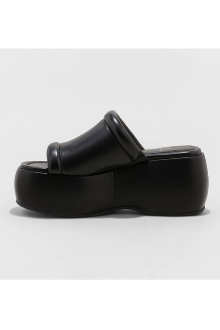 
Faux-leather
open-toe and open-back design
Slip-on style


#LTKshoecrush #LTKunder50 #LTKstyletip