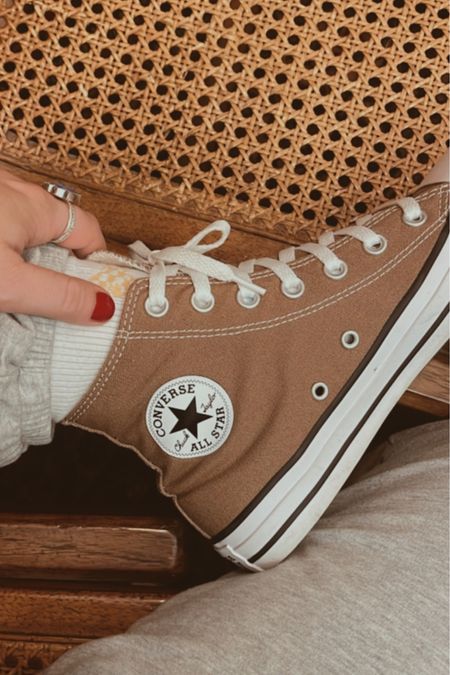 Converse for fall
Brown neutral tones
Hi top sneakers


#LTKshoecrush #LTKSeasonal