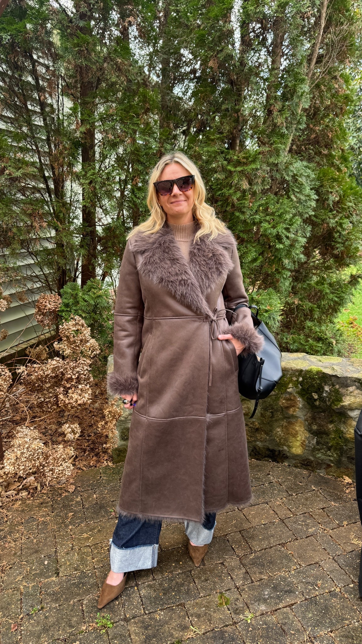 When your outerwear does all the talking 🤍 This faux shearling midi coat from Avec les Filles is timeless, cozy, and so easy to style all season long. #sponsored

#LTKdayinmylife #LTKootd #LTKgrwm