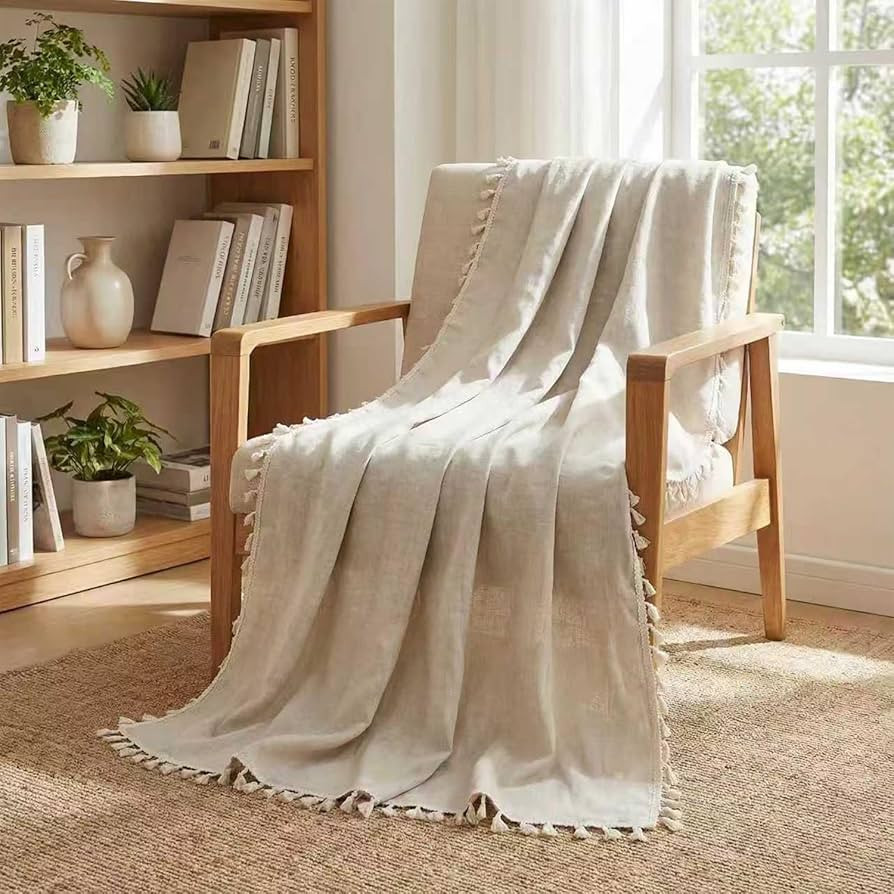 Amazon.com: Yamalinn 100% Linen Throw Blanket 50x60 Inch, Lightweight Boho Decorative Blanket for Couch Bed Sofa, French Country Style with All Edge Tassels, Farmhouse Living Room Decor : Home & Kitchen | Amazon (US)