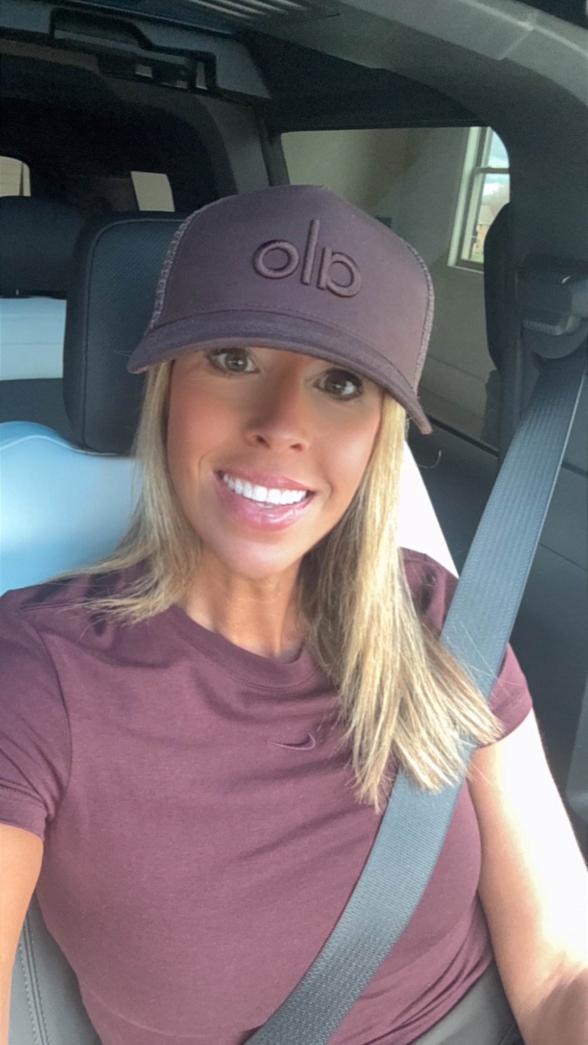 Obsessed with this Nike tee — it’s the perfect everyday staple and it’s on sale right now! 🙌 Super comfy, easy to style with leggings, shorts, or denim. I paired it with my favorite Alo trucker hat to complete the look. Such a cute casual combo you’ll reach for all the time!

Shop both pieces here 🤍

#liketkit #ltkstyle #ltkunder100 #athleisurestyle #nikestyle #aloyoga #everydaystyle #casuallook #athleisurewear

#LTKdayinmylife #LTKSpringSale #LTKgrwm