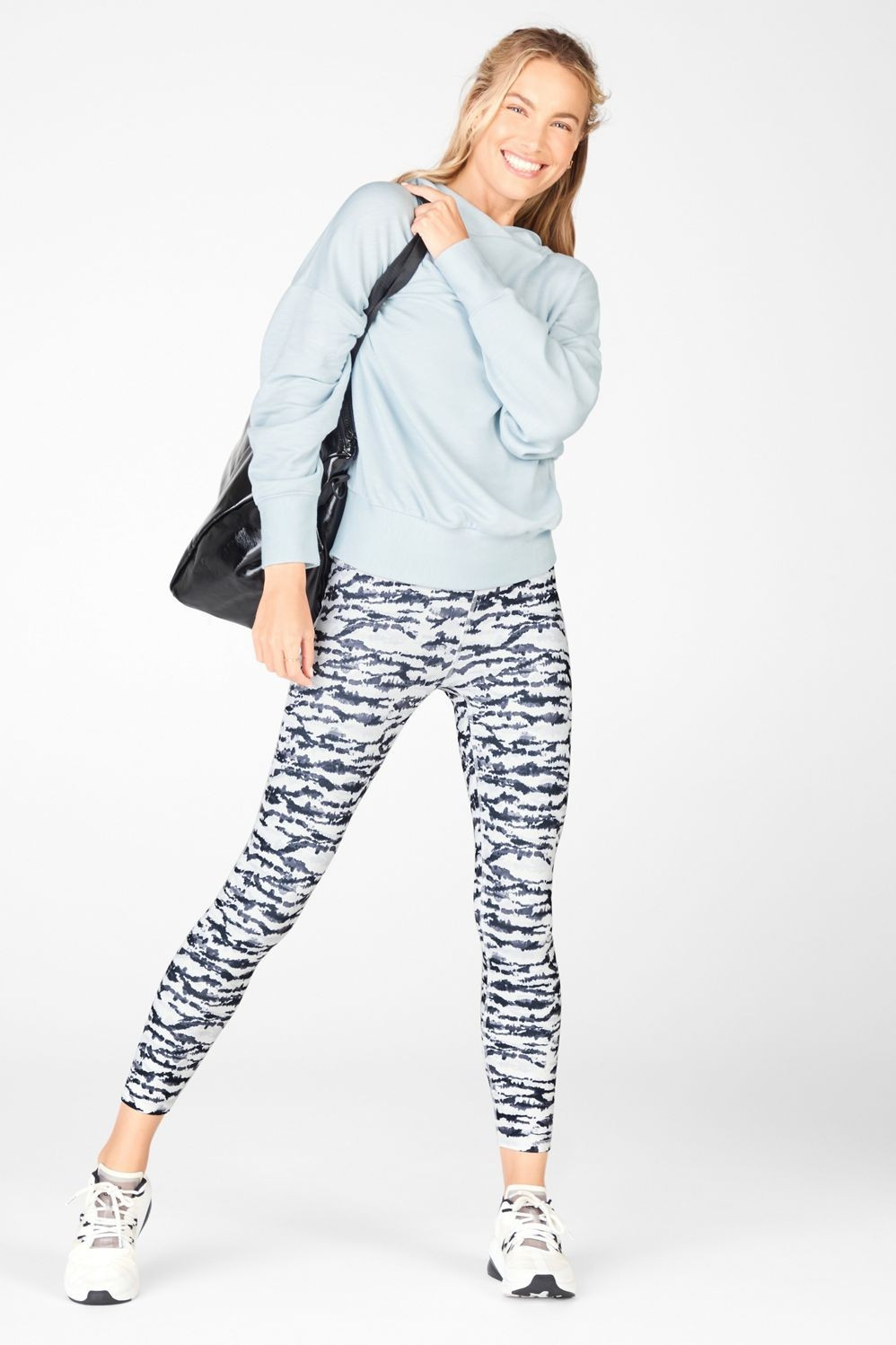 Outfits
					
				
					
										
				
	
				/
			
		
	
 
				
					Level 2-Piece Outfit
				
	... | Fabletics