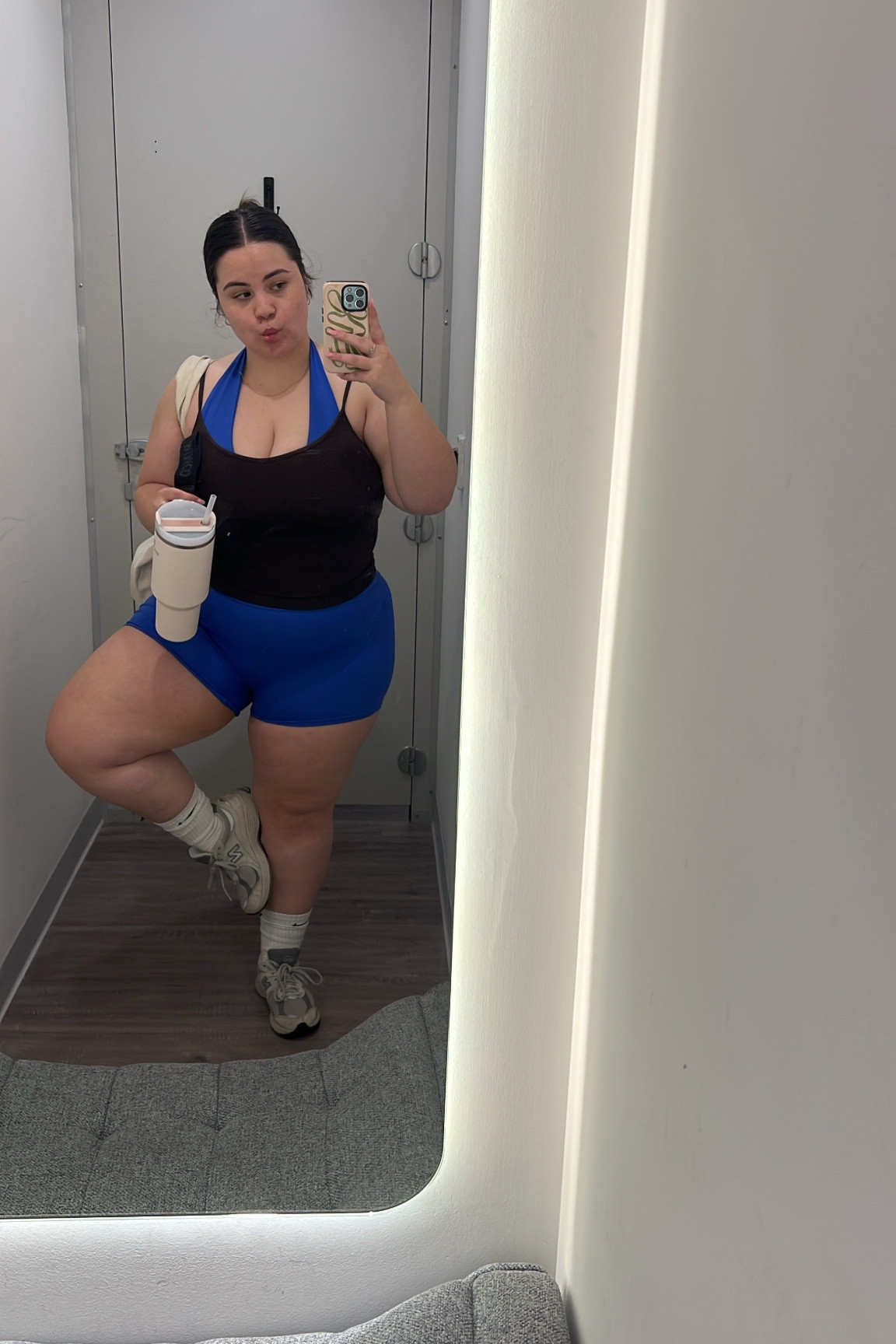 This colour is INSANE for summer
Wearing 2XL in each piece 

#LTKplussize #LTKfitness #LTKaustralia