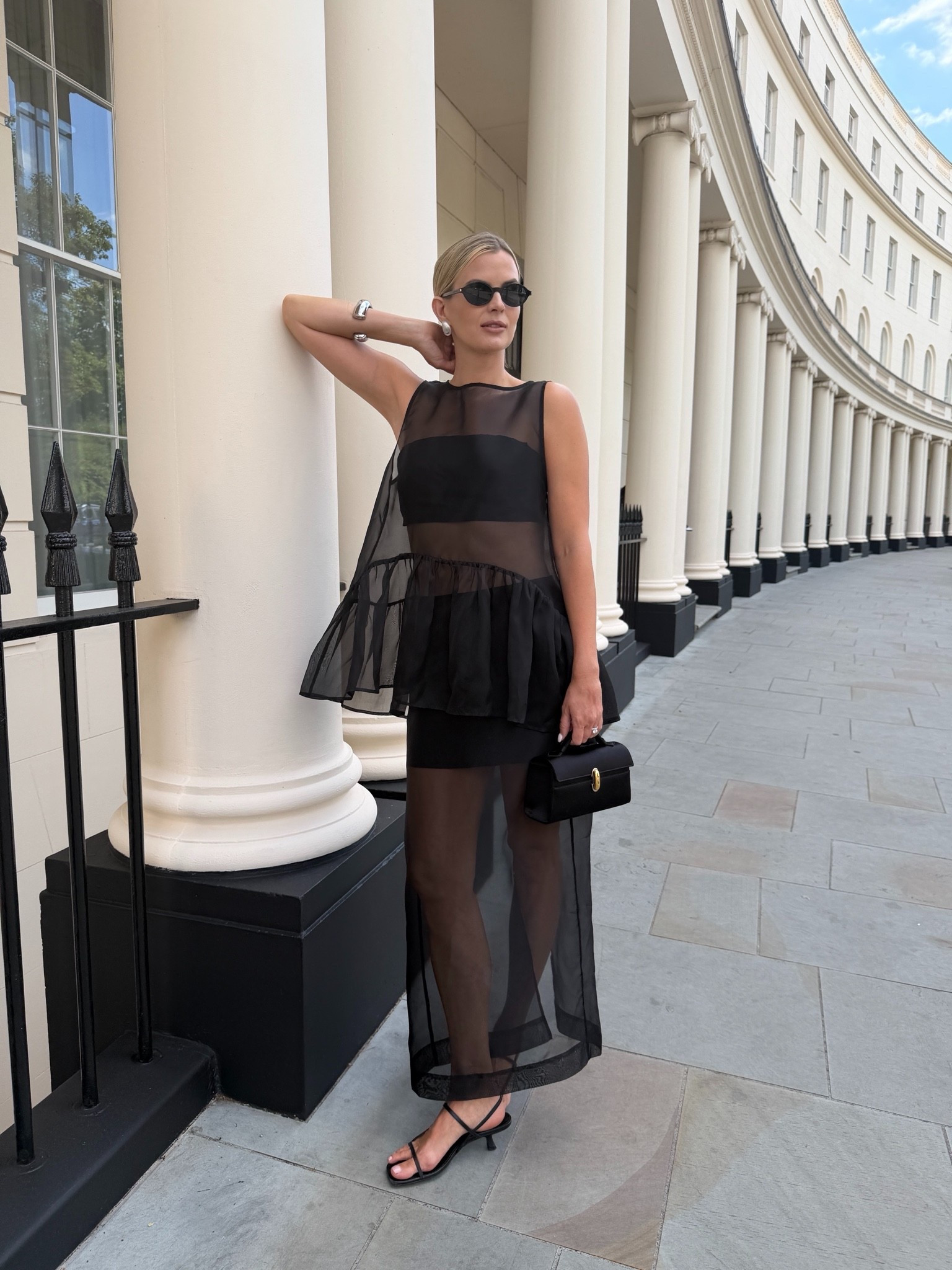 Summer in the city look taking you from day time to evening!
Size 10 top and skirt 
Shoes true to size

#LTKsummer #LTKeurope #LTKdatenight