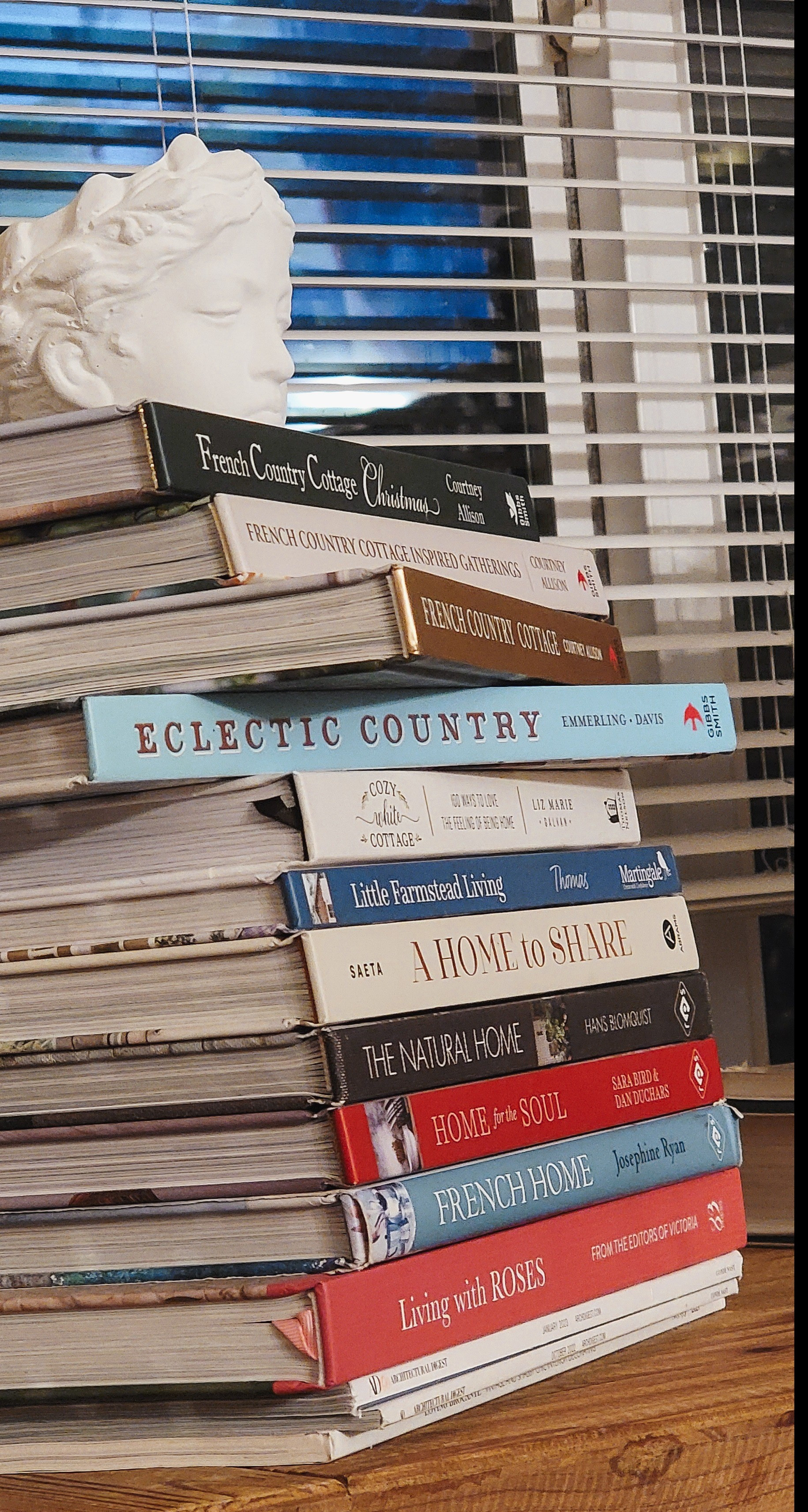 Decor books

#LTKfamily #LTKeurope #LTKhome