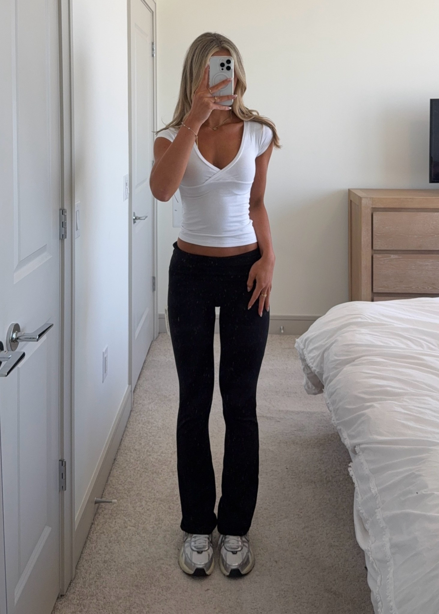 basic yet cute athleisure outfit from Walmart 🫶🏼