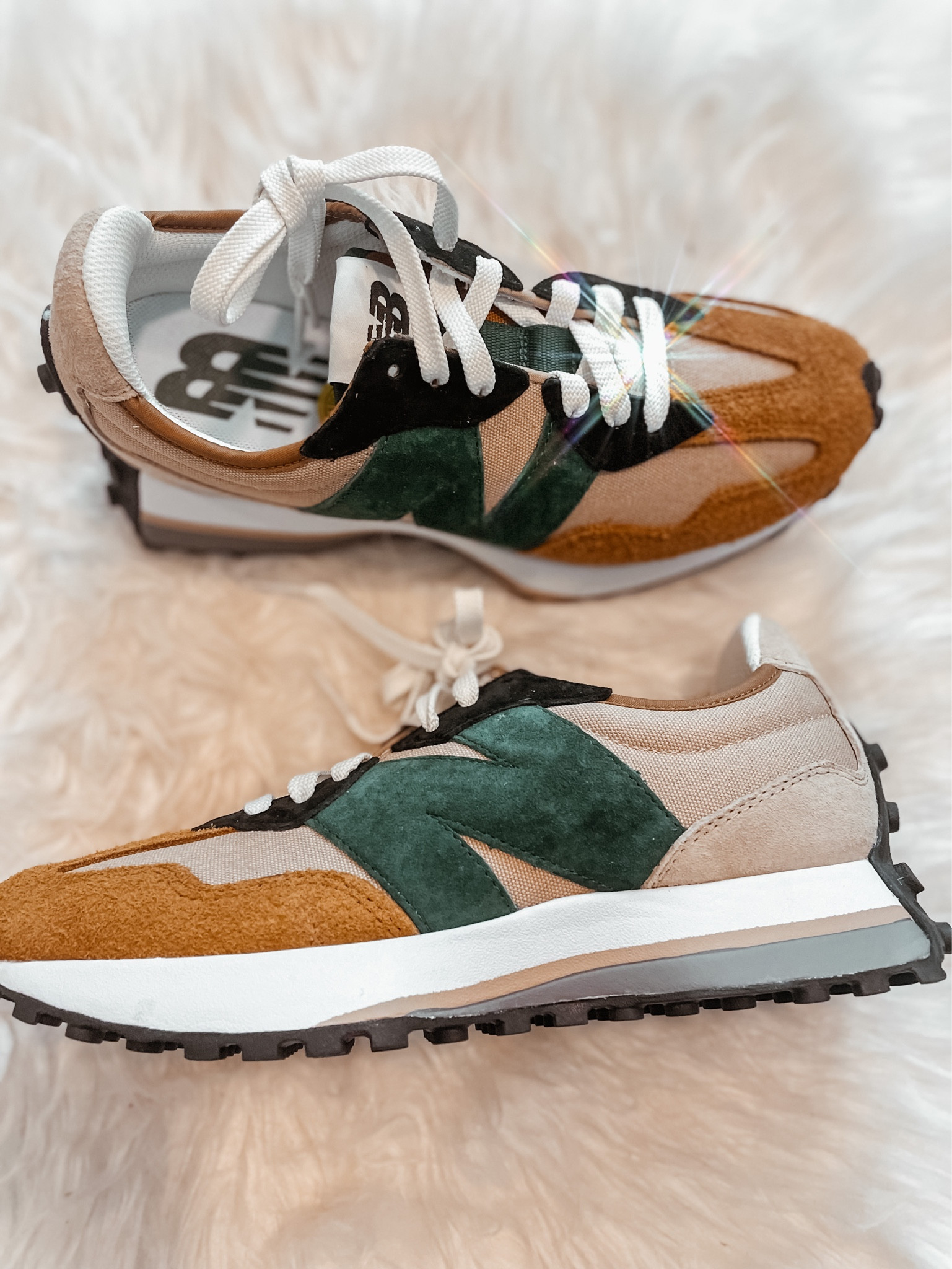 I love these New Balance 327s in “workwear”. This color is men’s, so I ordered a 6.5 which is an 8 US in women’s. I can’t wait to wear these with the accessories paired below! 

#LTKshoecrush #LTKfit #LTKitbag