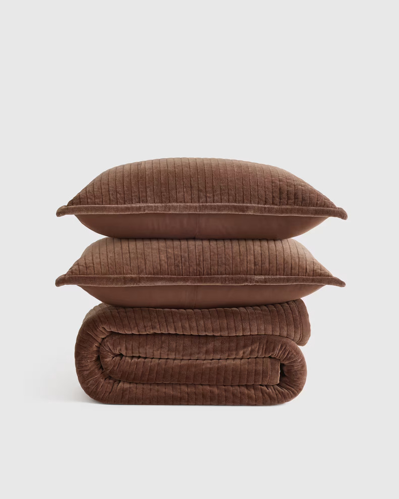 Cotton Velvet Vertical Channel Quilt Set