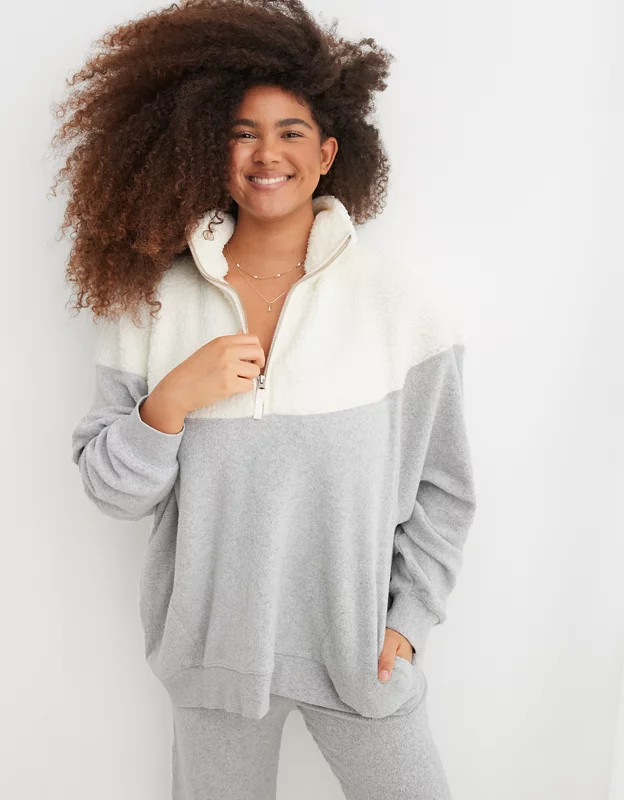 Aerie Hometown Holiday Quarter Zip Sweatshirt | American Eagle Outfitters (US & CA)