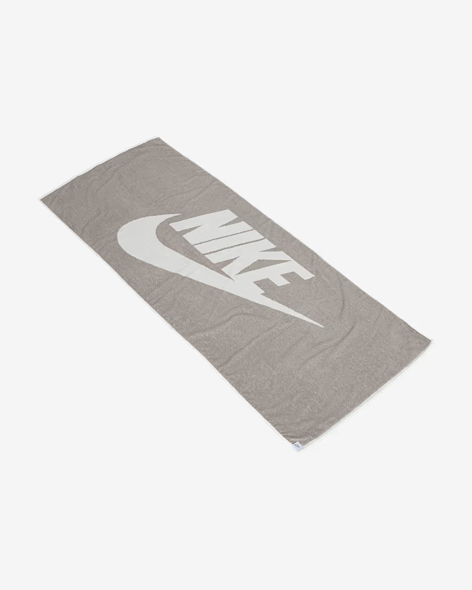 Nike ClubPool Towel | Nike (US)