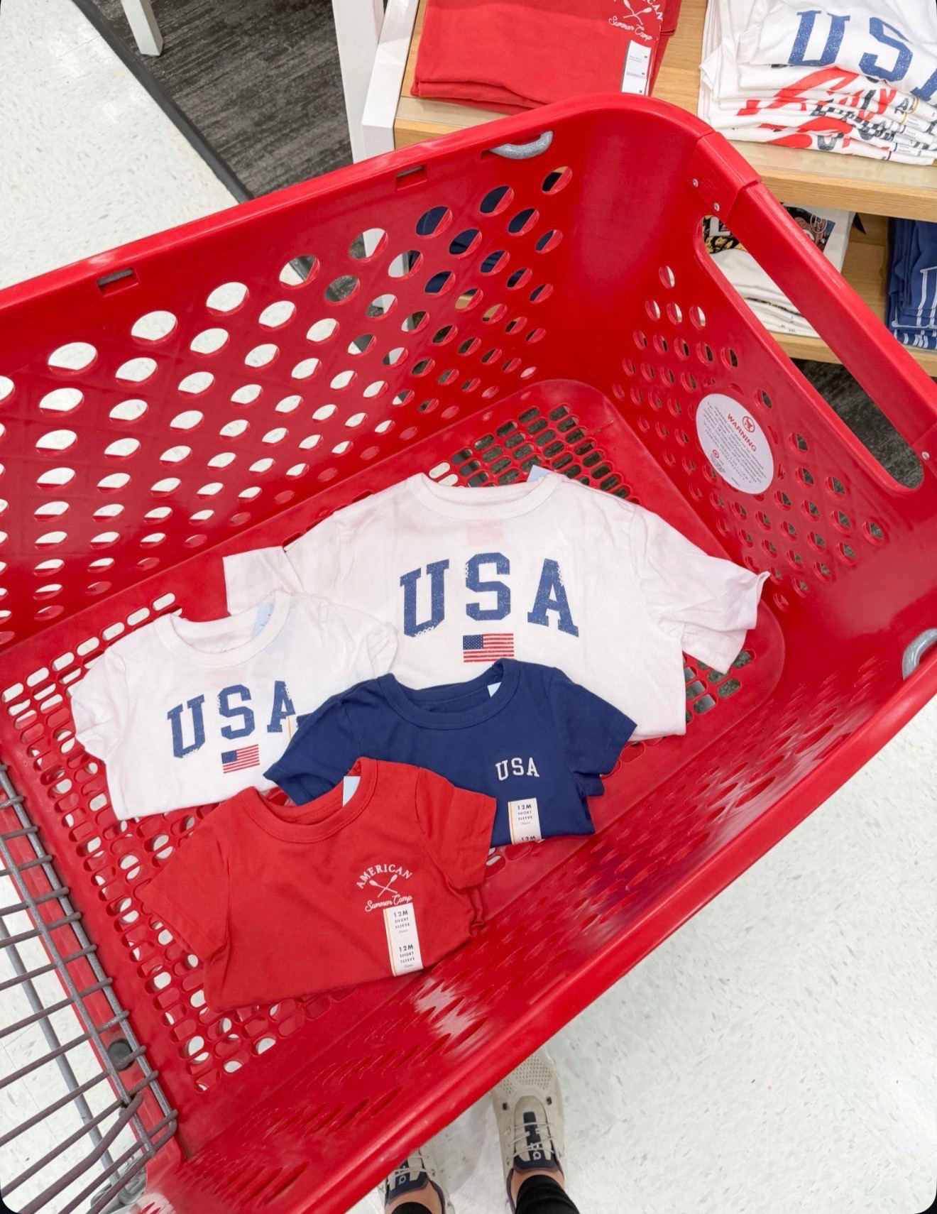 Target’s Americana collection this year is so cute 🇺🇸 The matching sets for the family, the tiny usa graphics, all the red white & blue finds & I couldn’t resist the Bullseye keychain! #americana #4thofjuly #targetmom 

#sponsored @target #target