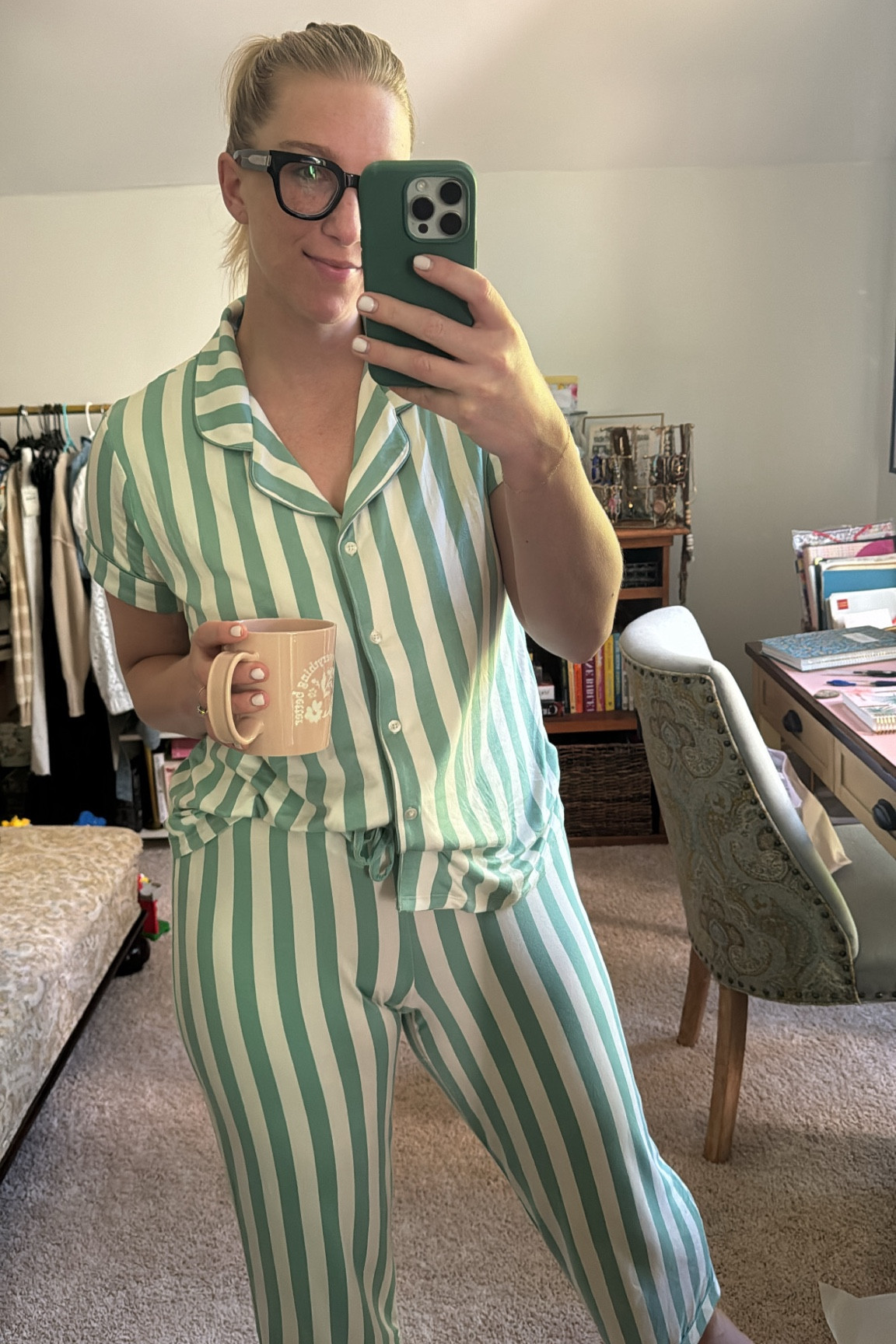 First thing I had to pick up from the Nordstrom Anniversary Sale? My favorite pajamas in a new color 💁🏼‍♀️ I’m wearing a medium, but you can size down if you are in between. On sale for $48, originally $75



#LTKSaleAlert #LTKSummerSales #LTKxNSale