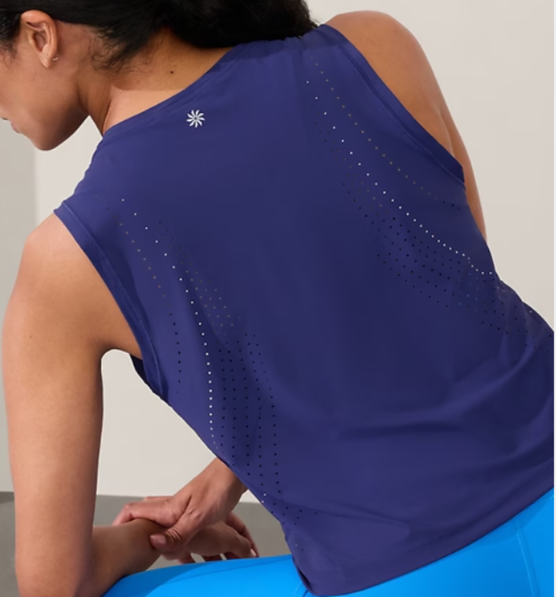 Ultimate laser cut muscle tank in ‘deep marine’ from athleta
Royal purple / marine navy 
House of colour / Autumn 

#LTKStyleTip #LTKActive #LTKFitness