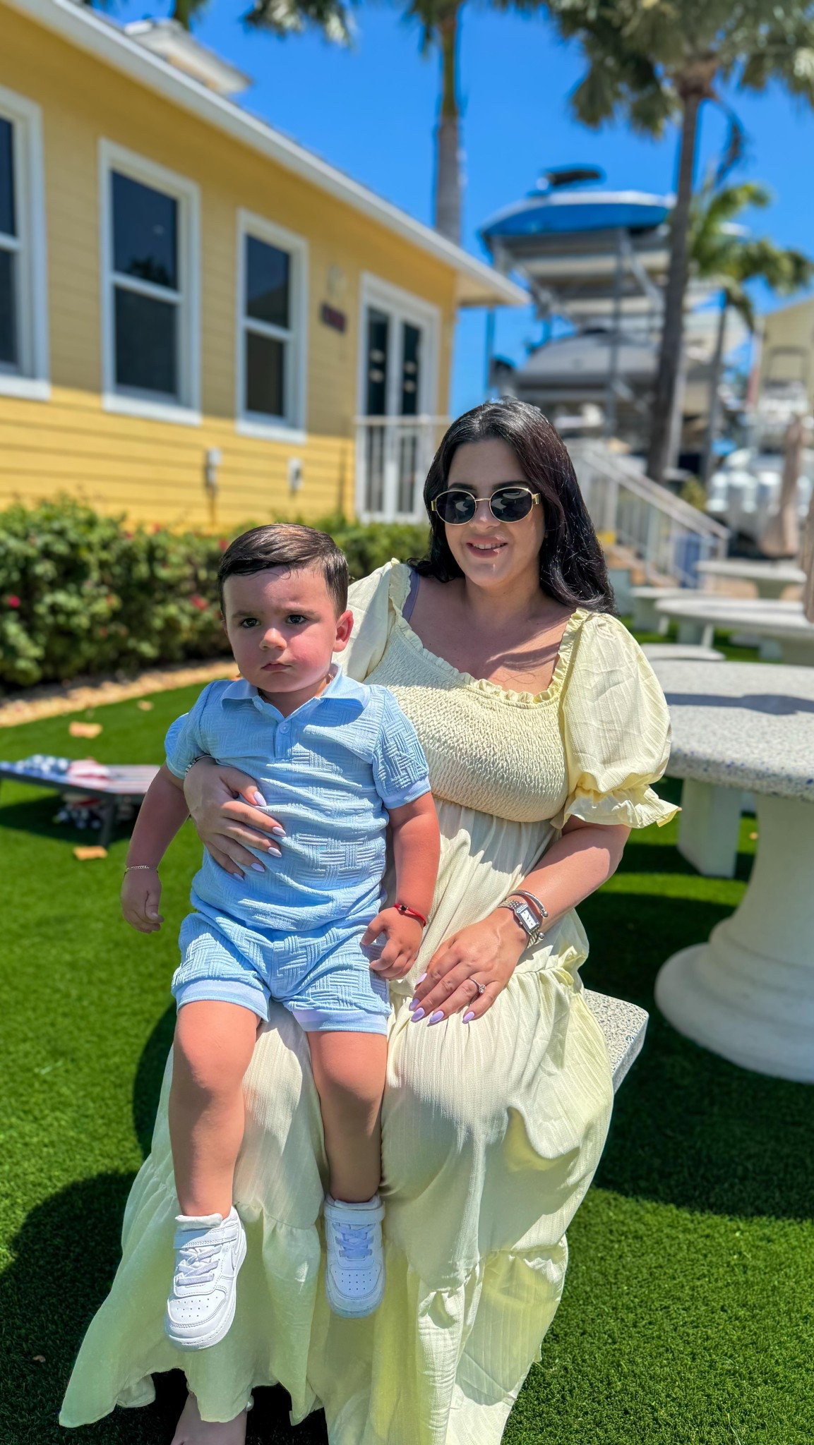 Always getting flowers for his Mama🫶🏻

God willing, one day my boy will be able to do the same for his future wife. It’s the small actions that mean the most. 💓