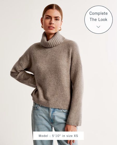 Just love this turtleneck sweater 😍 looks so cozy and cute for a casual holiday outfit #fallfashion 

#LTKfindsunder100 #LTKSeasonal