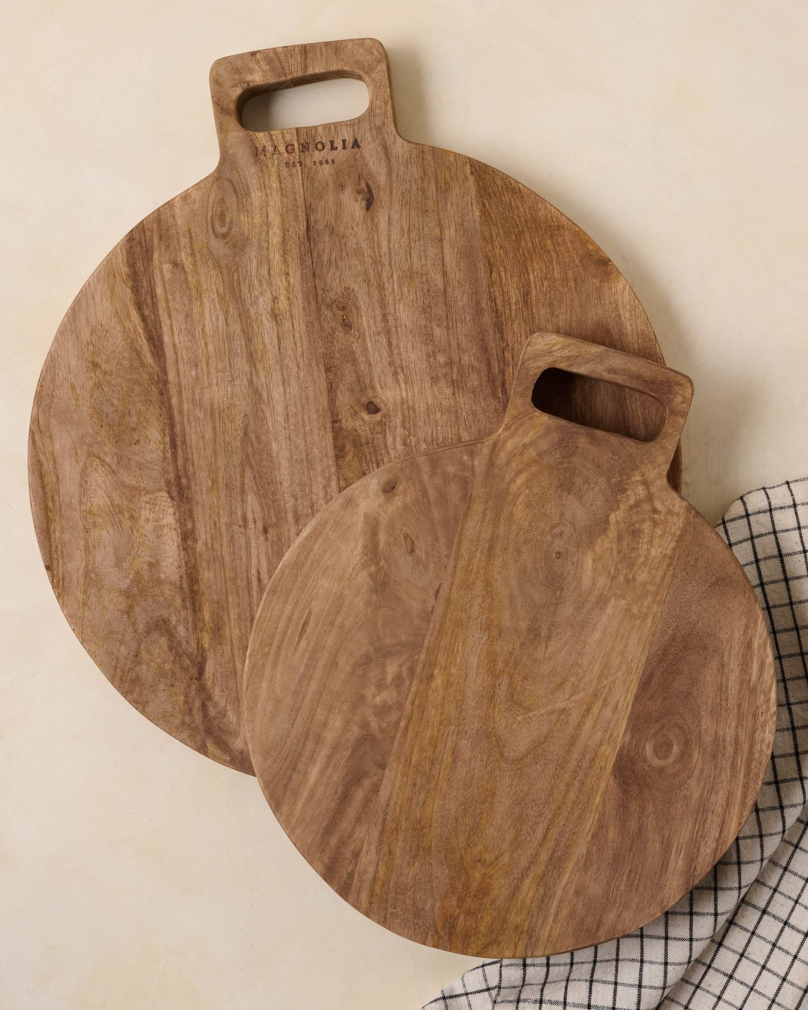Mango Wood Round Bread Board | Magnolia