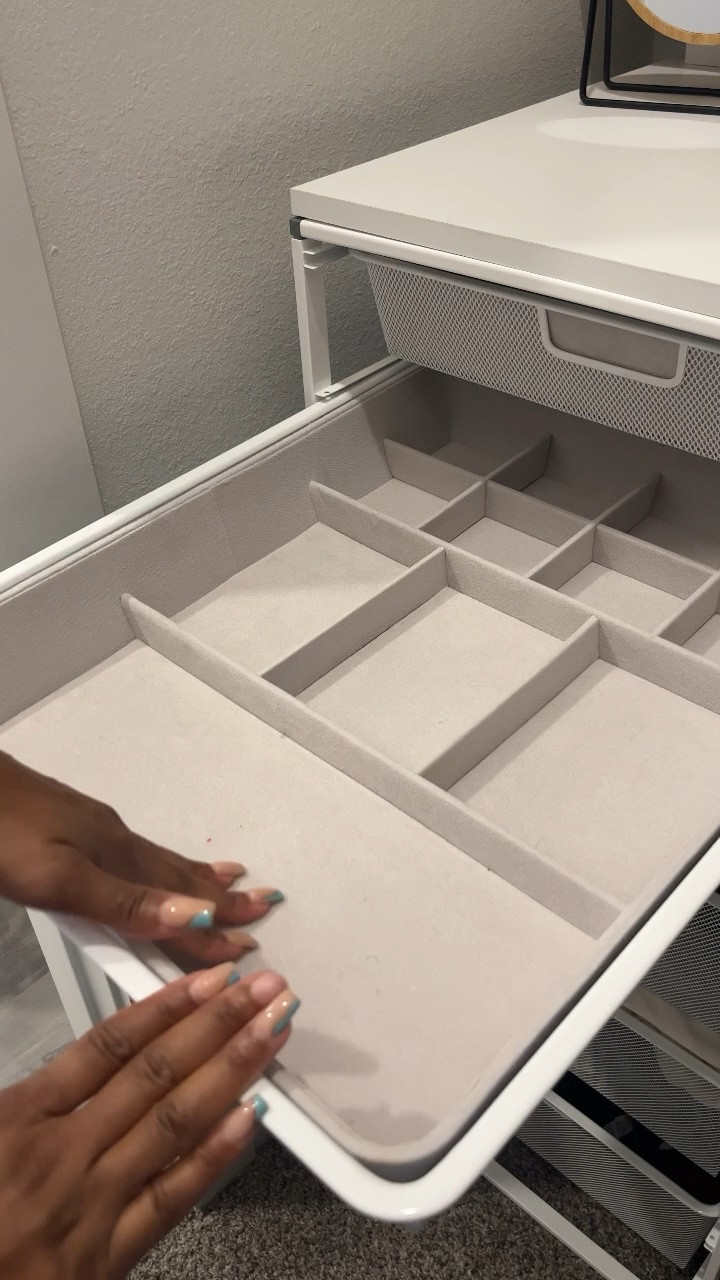 Elfa Narrow Tall Drawer Solution