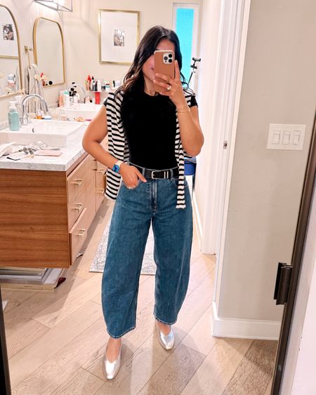 Everlane is having 25% off sitewide for Memorial Day! So many great staples but one of my favorites are these jeans! Wearing my true size! Comes in other washes too! 


#LTKStyleTip #LTKFindsUnder100 #LTKSaleAlert