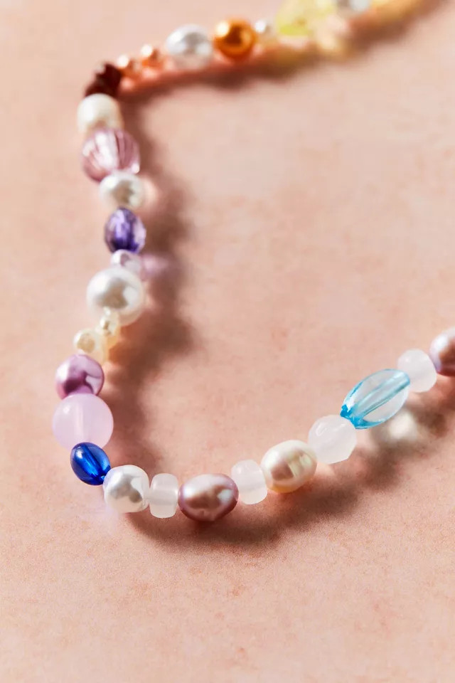 Genevieve Statement Pearl Necklace | Urban Outfitters (US and RoW)
