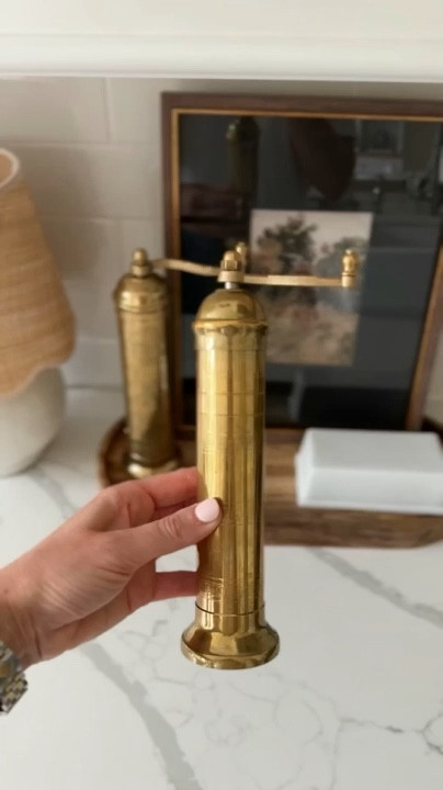These salt and pepper grinders instantly elevate your kitchen decor

Home decor, kitchen styling, neutral home, kitchen gadgets 

#LTKFindsUnder100 #LTKU #LTKHome