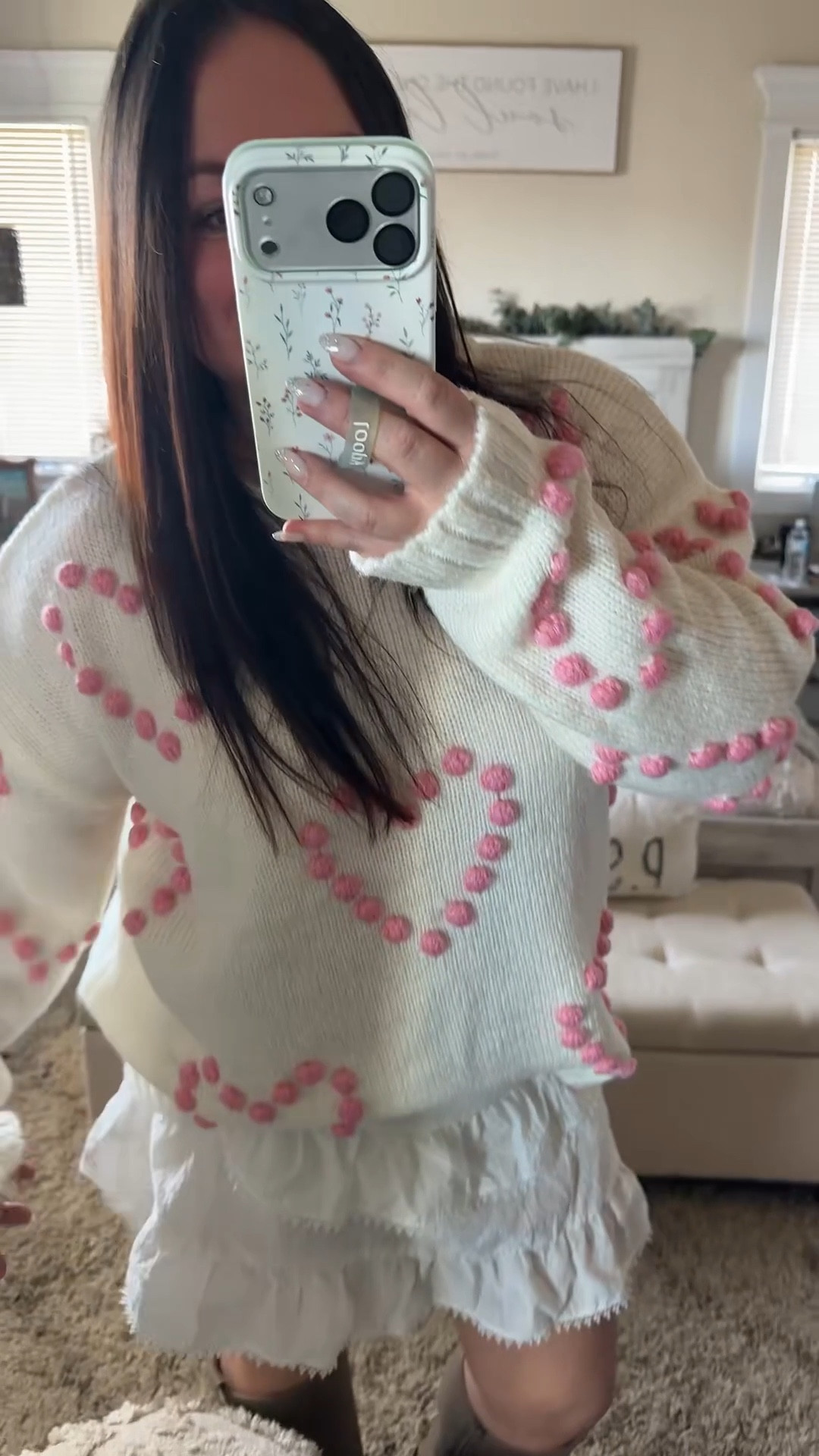 Perfect sweater 

#LTKSeasonal #LTKootd #LTKmomlife