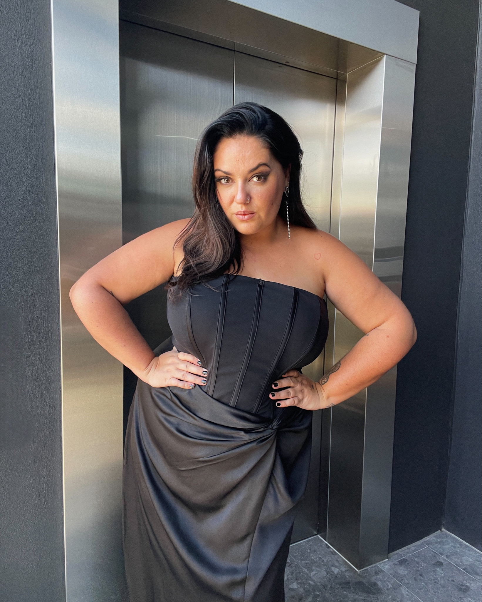 Very demure, very elegant 🍸

I would actually size down in this dress to get the full corseted effect 🖤

AU and 🇺🇸 Links 🥰

#LTKmidsize #LTKcurves #LTKplussize