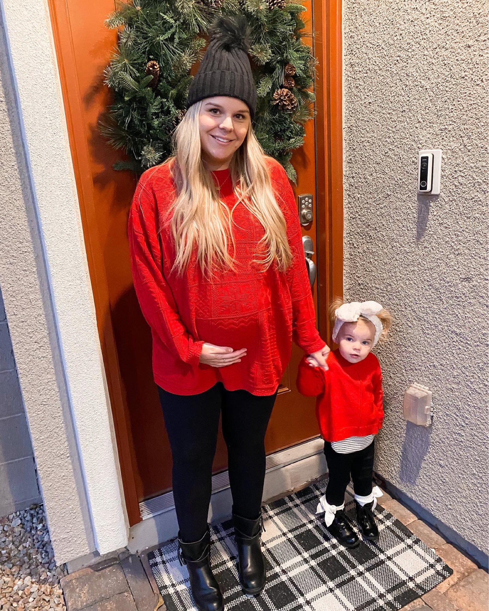 Mommy & Me Matching Christmas ❤️🎄

Mama / maternity / pregnancy / postpartum / first time mom / mommy / mommy and me / mini / babe / baby girl / baby boy / girl nursery / nursery / pink nursery / pink blanket / hospital bag / diaper bag / baby must have / registry / baby registry / bow headband / baby bow / family matching 



#LTKbump #LTKHoliday #LTKkids